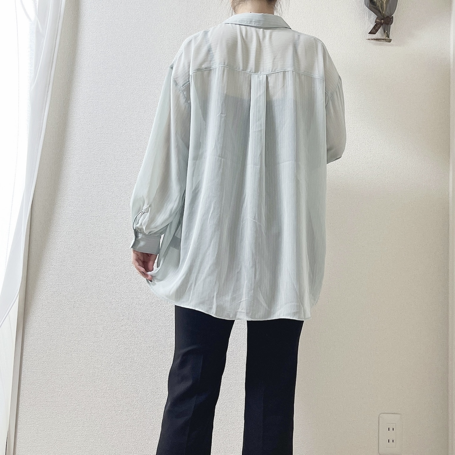 Honeys（ハニーズ）のおすすめトップス「シアーストライプシャツ」