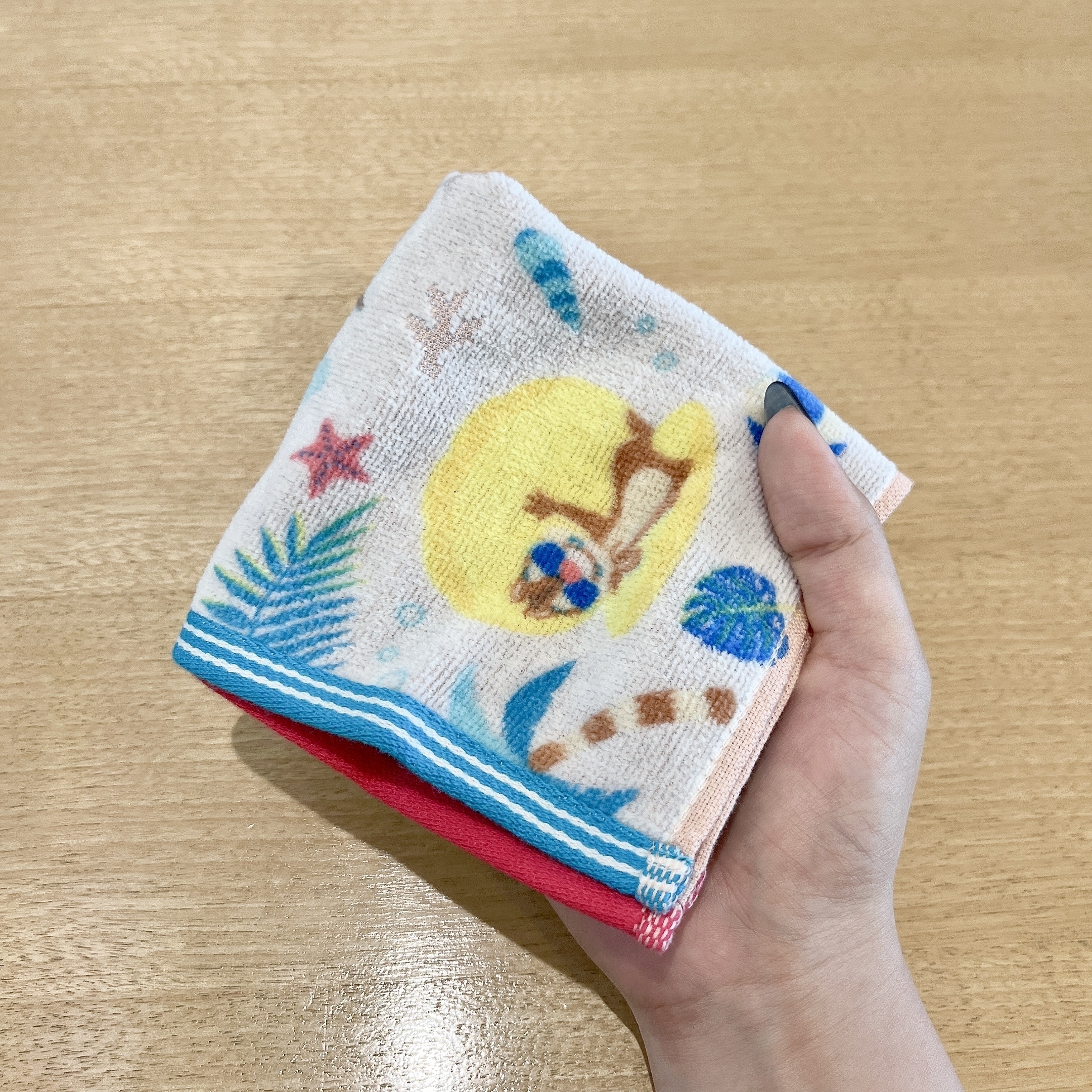 ディズニーランドのおすすめタオル「ミニタオル3枚 ミッキーマウスと仲間たち SuiSui Summer」