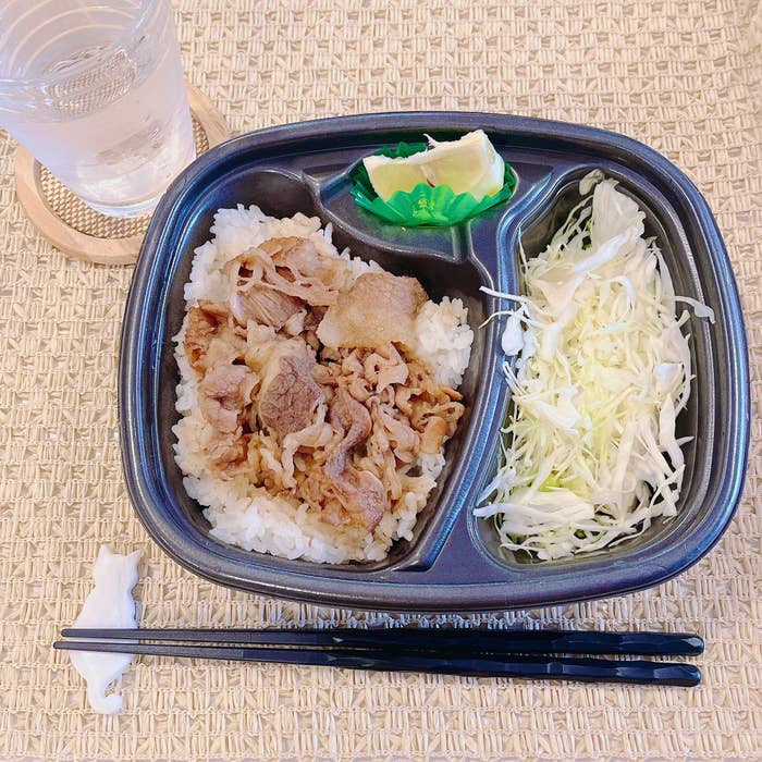 ほっともっとのおすすめメニュー「サラダ＆ビーフレモンコンボ」