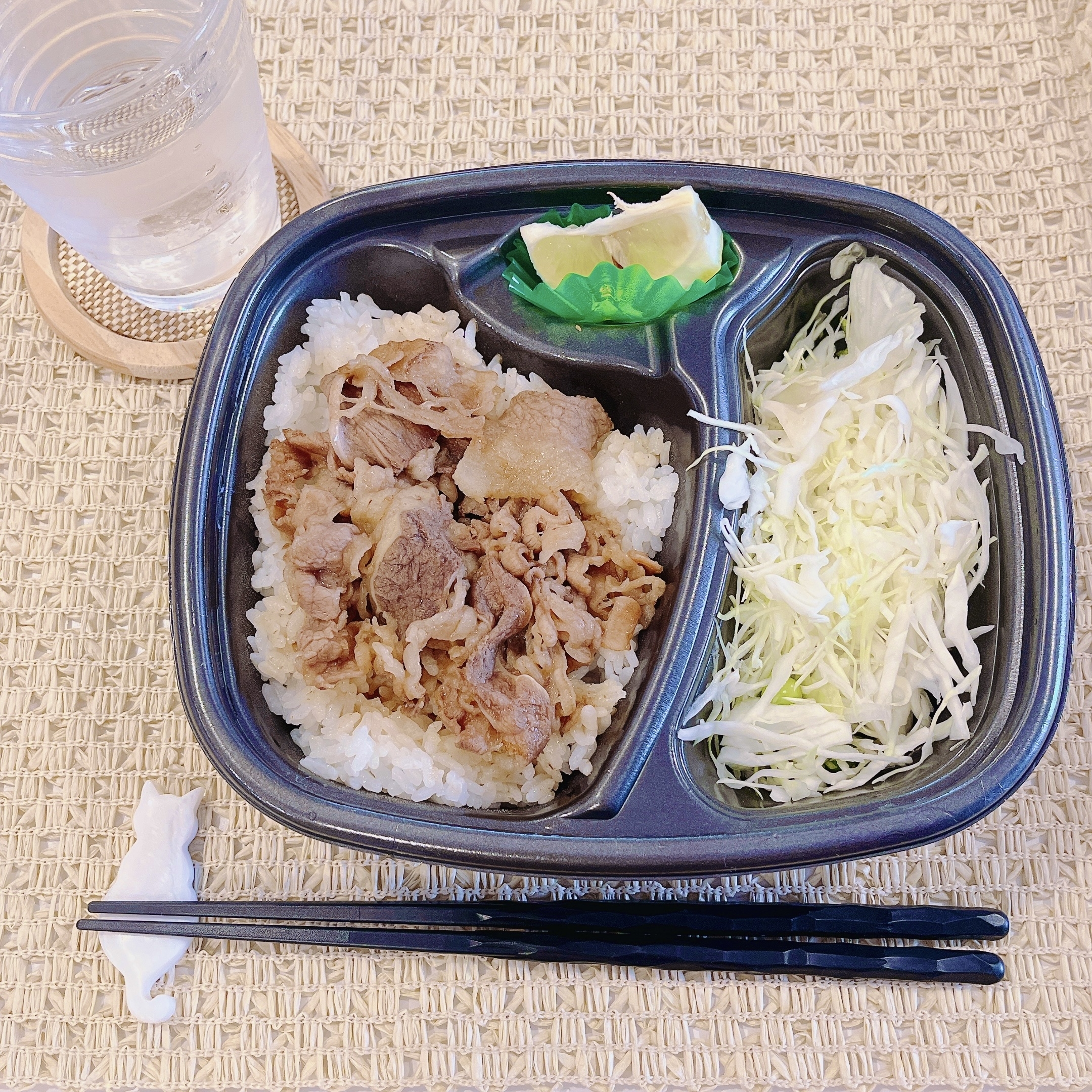 ほっともっとのおすすめメニュー「サラダ&ビーフレモンコンボ」