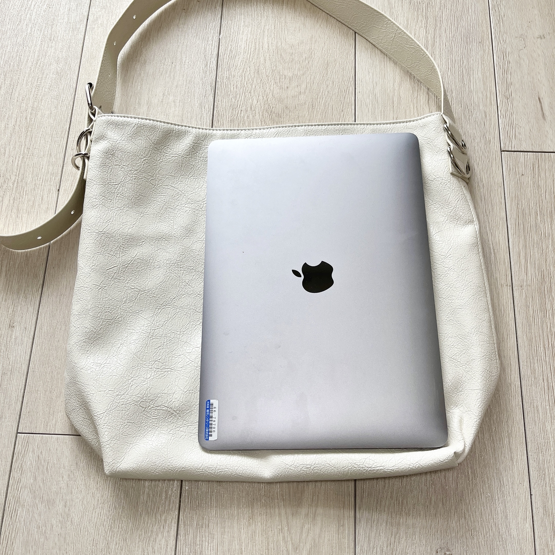 グローバルワークのおすすめファッション小物「スペ軽PUワンショルダー/113121」