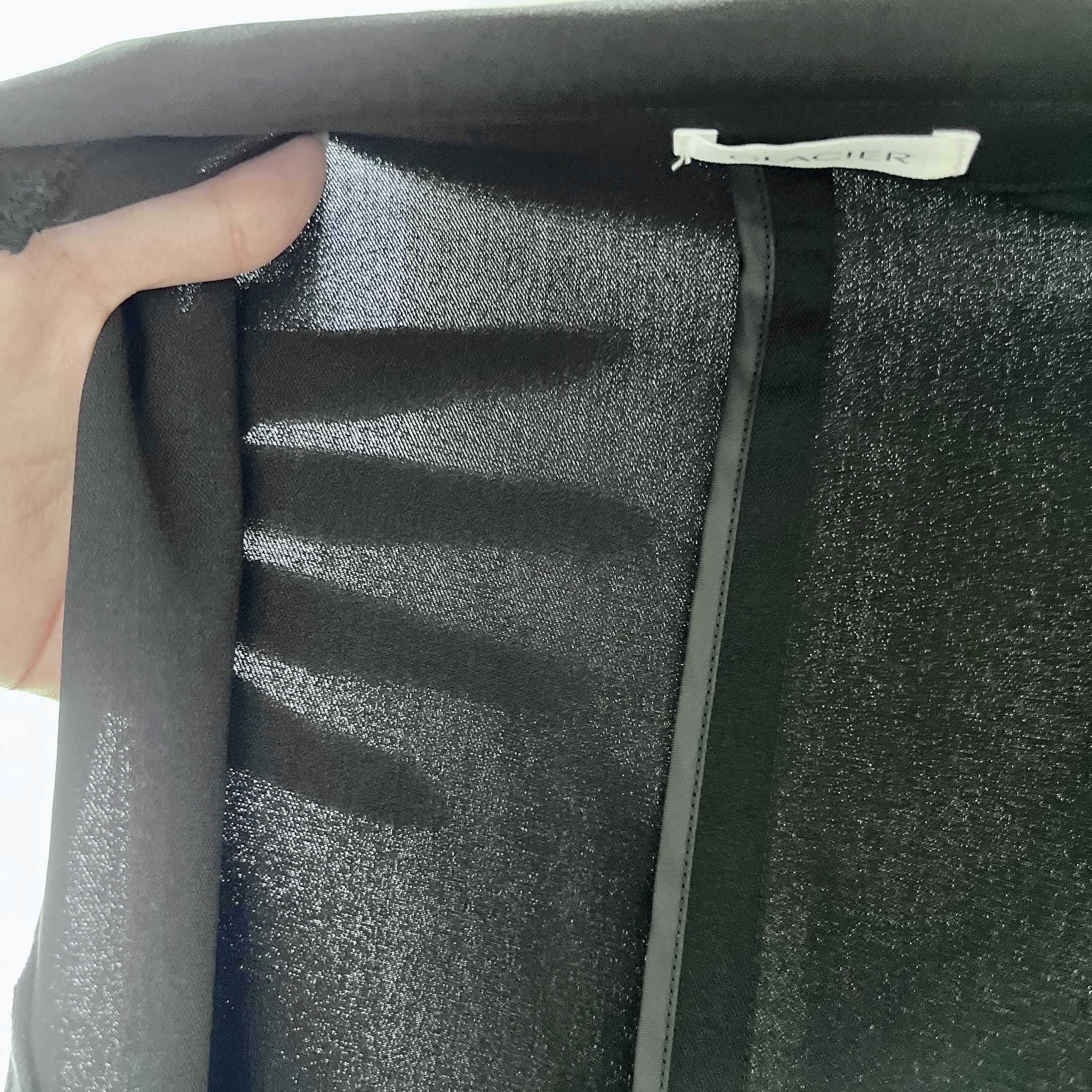 Honeys（ハニーズ）のおすすめトップス「テーラードジレ」