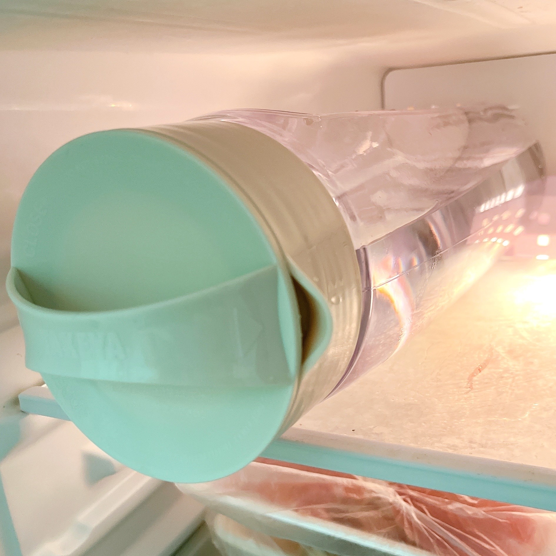 アフタヌーンティーのオススメのグッズ「レモン冷水筒 2.2L」