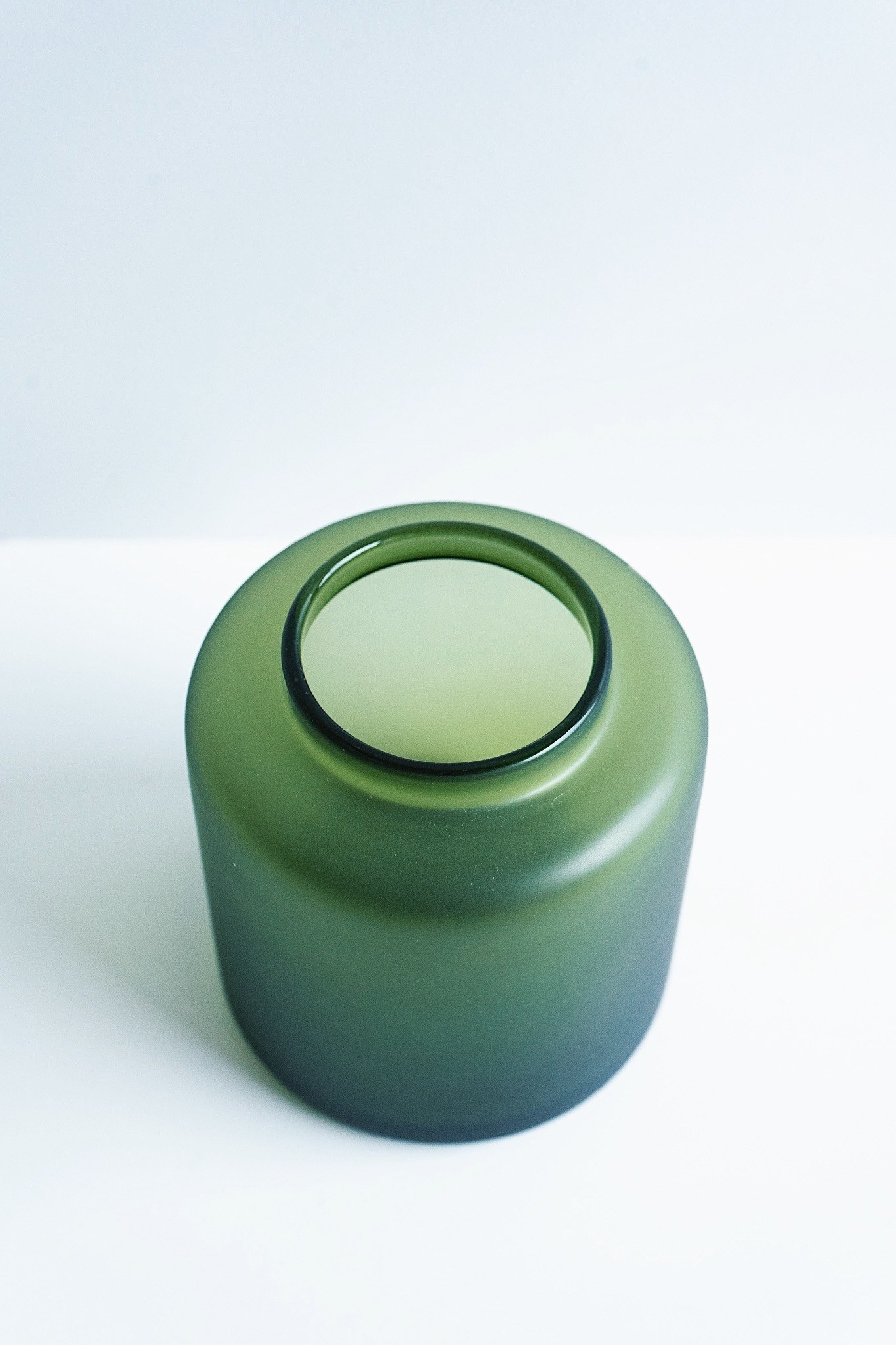 IKEA（イケア）のおしゃれな韓国っぽアイテム「KONSTFULL コンストフル 花瓶 フロストガラス／グリーン」