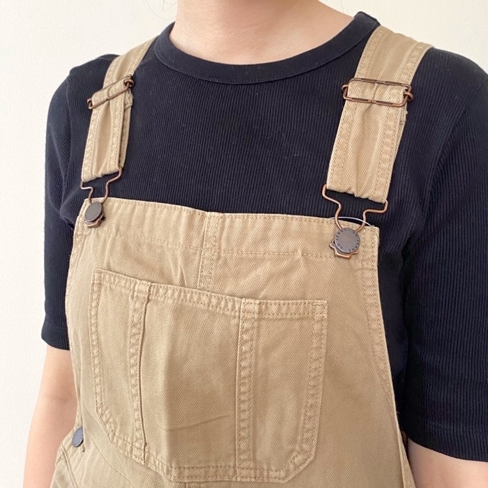 GU（ジーユー）のおすすめファッションアイテム「ペインターオーバーオール+E」