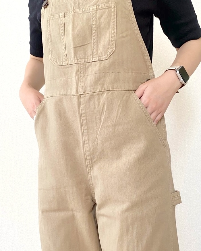 GU（ジーユー）のおすすめファッションアイテム「ペインターオーバーオール+E」