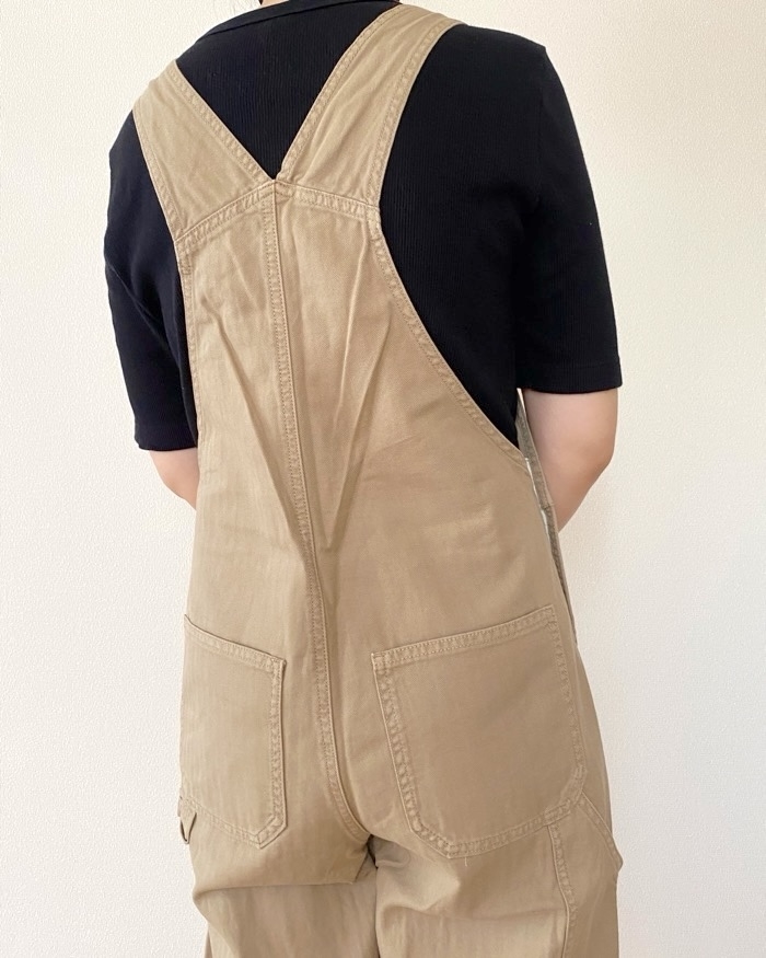 GU（ジーユー）のおすすめファッションアイテム「ペインターオーバーオール+E」