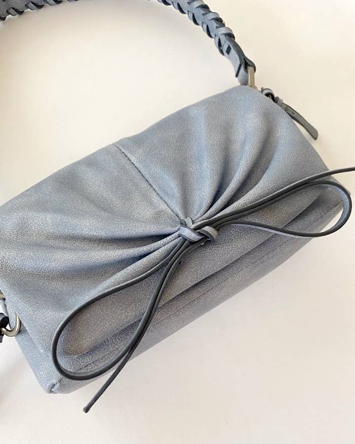 ZARA(ザラ)のおすすめファッションアイテム「リボン ハンドバッグ」