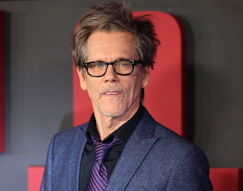 Kevin Bacon's Regular Person Disguise Backfires