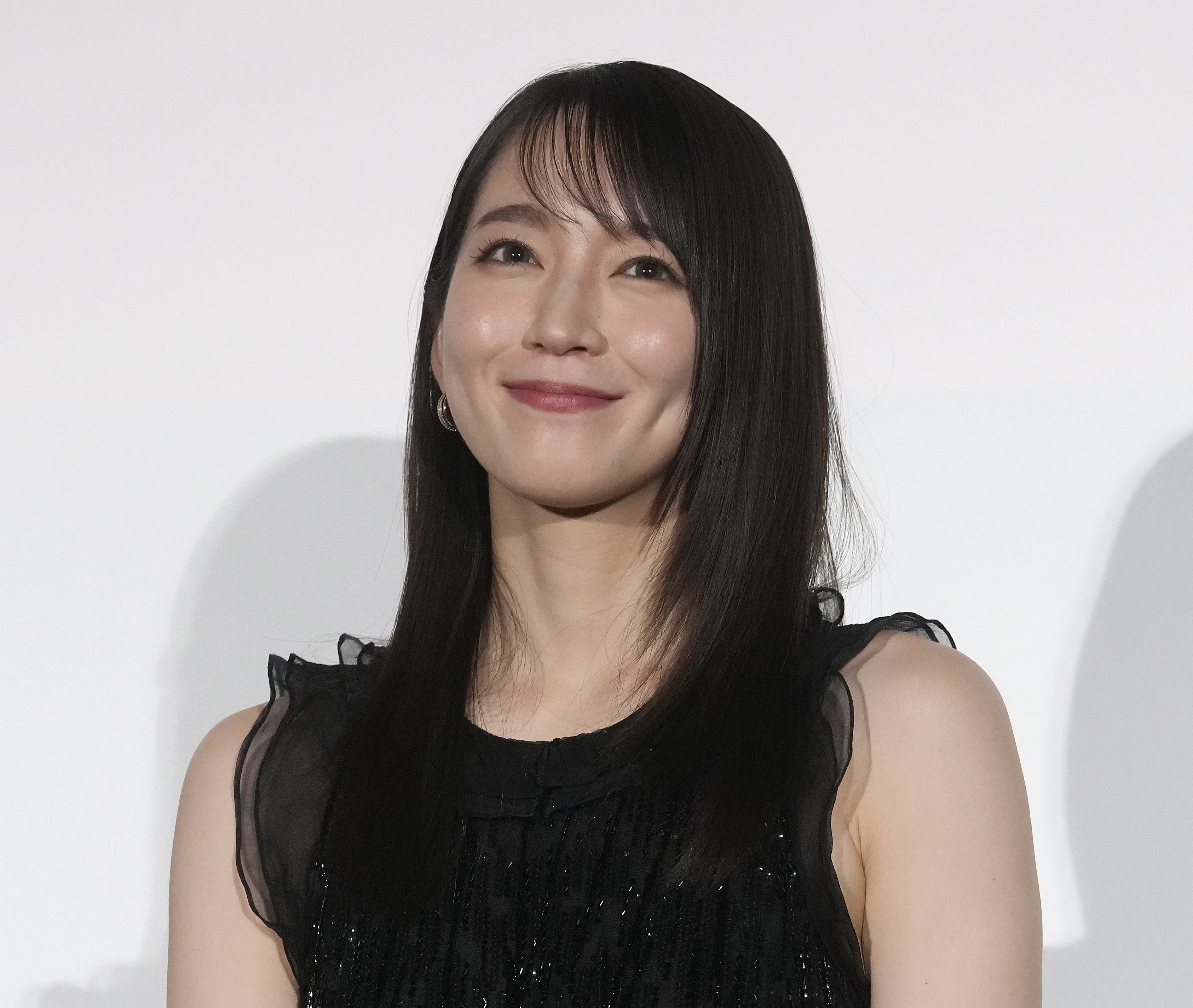 吉岡里帆が着物姿を披露→「艶やかでお上品」「惚れ惚れします」とファン絶賛