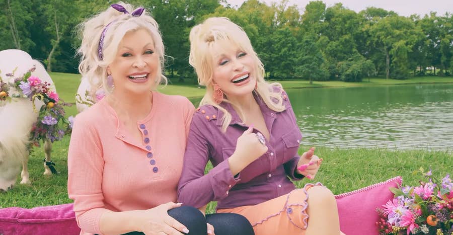 Dolly Parton Has A Look-Alike Sister, And Fans Are Losing Their Minds