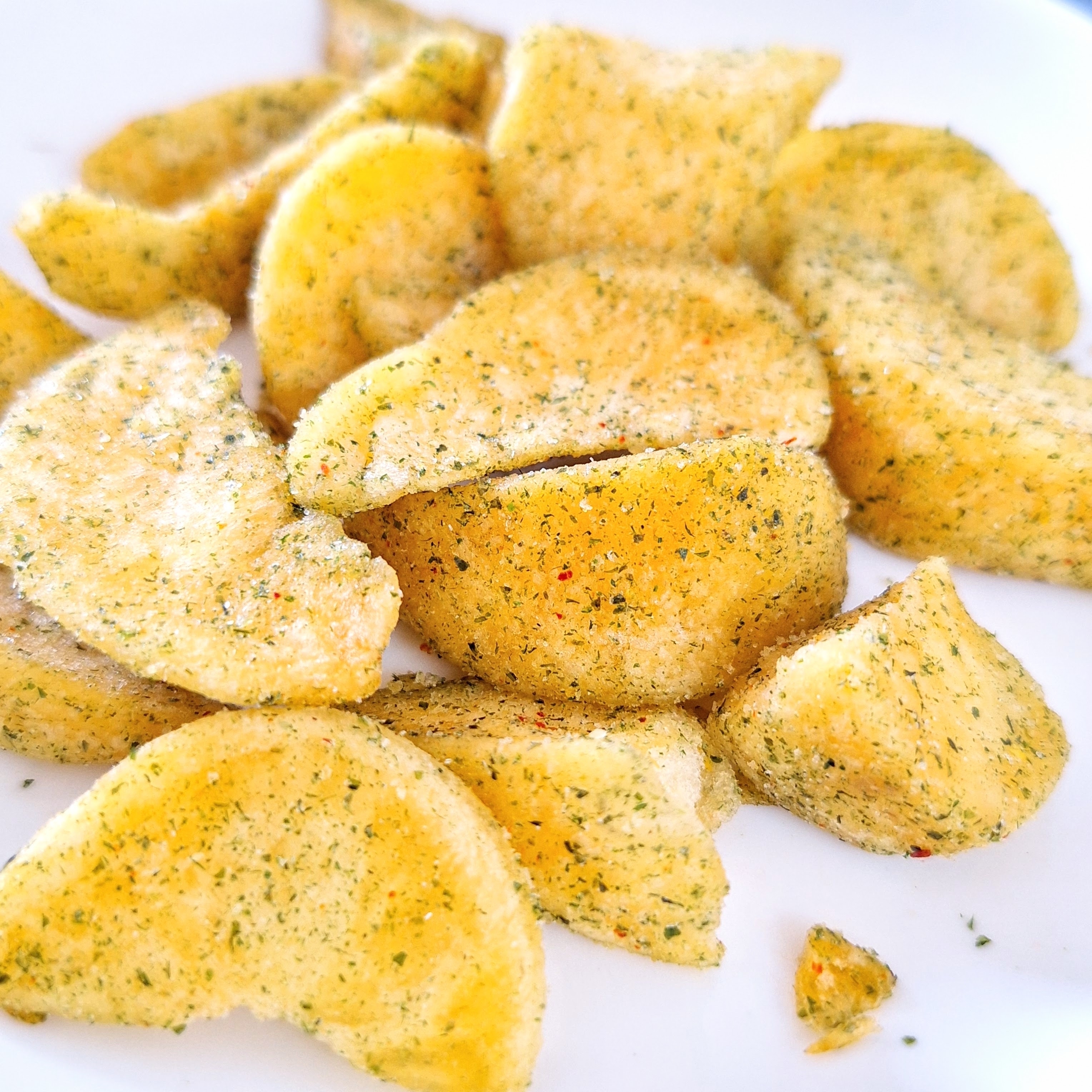 FamilyMart(ファミリーマート)のおすすめお菓子「コクうまポテト一味のり塩味」