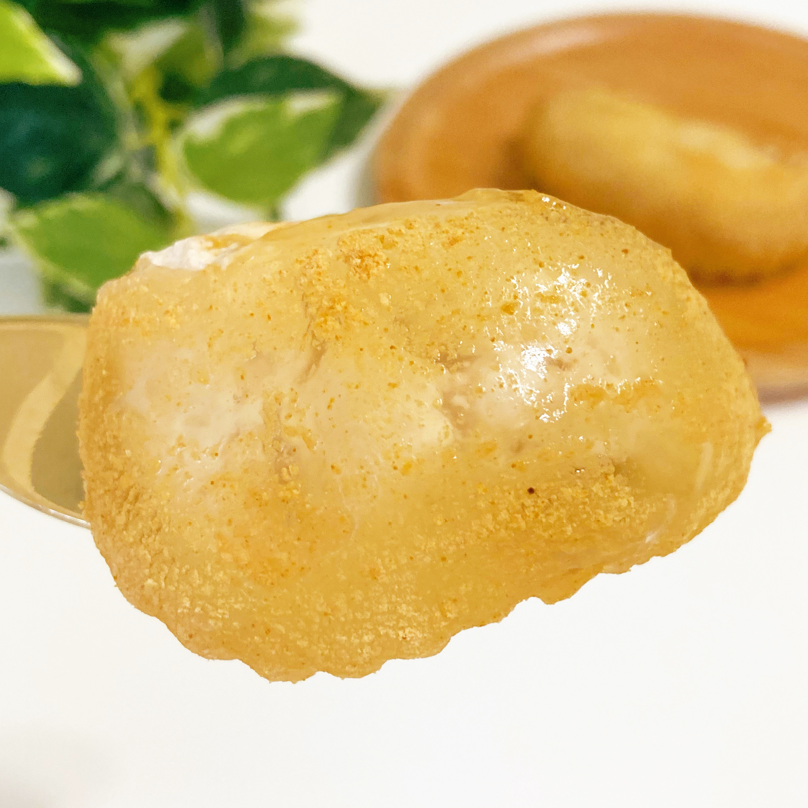 FamilyMart（ファミリーマート）のおすすめ和菓子「くりーむわらび餅（黒蜜＆きなこホイップ）」