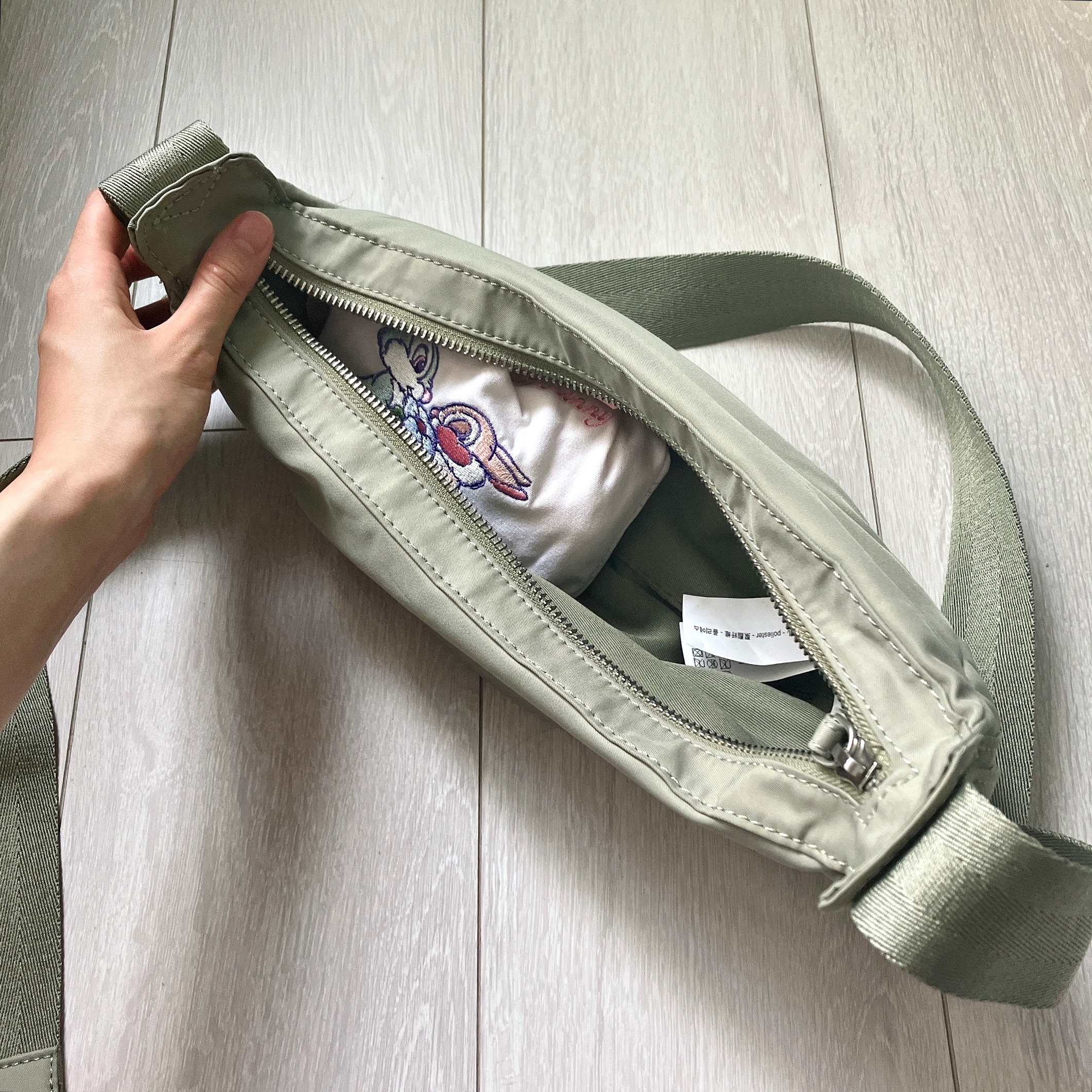 ディズニーランドのおすすめアイテム「きんちゃく サンパー ミス・バニー」