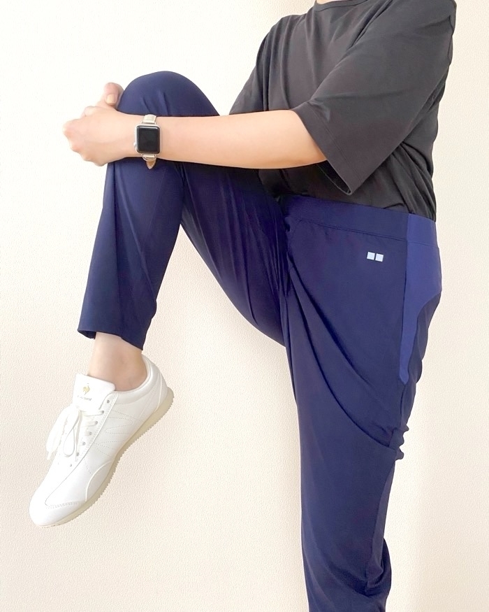 ユニクロのおすすめボトムス「ウルトラストレッチドライパンツ」