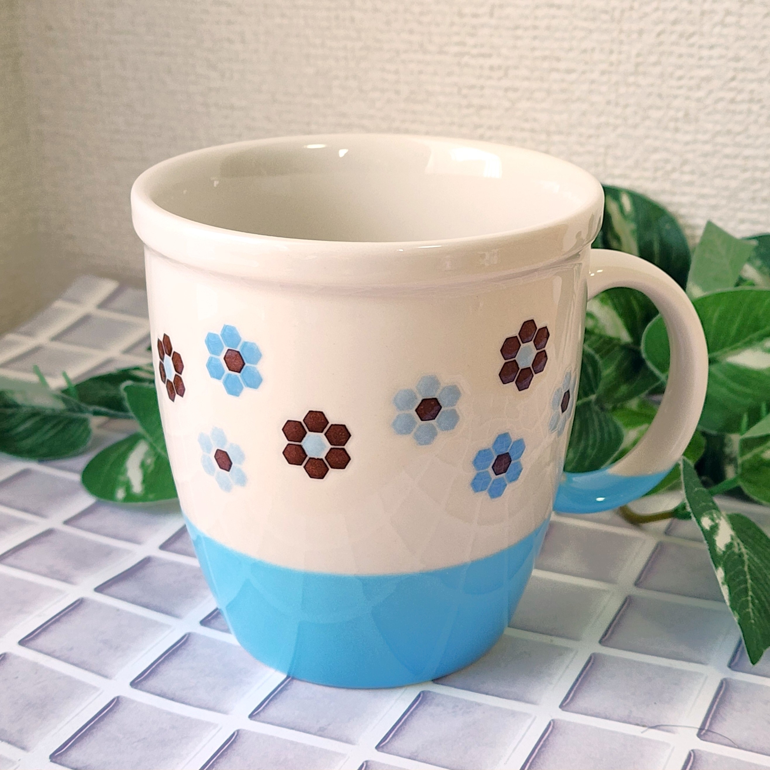 Afternoon Tea（アフタヌーンティー）のおすすめキッチングッズ「タイル柄マグカップ」