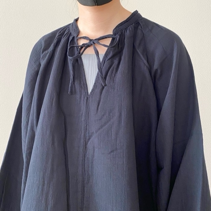 無印良品のおすすめファッションアイテム「婦人 ふんわりしぼガーゼ ロングワンピース」