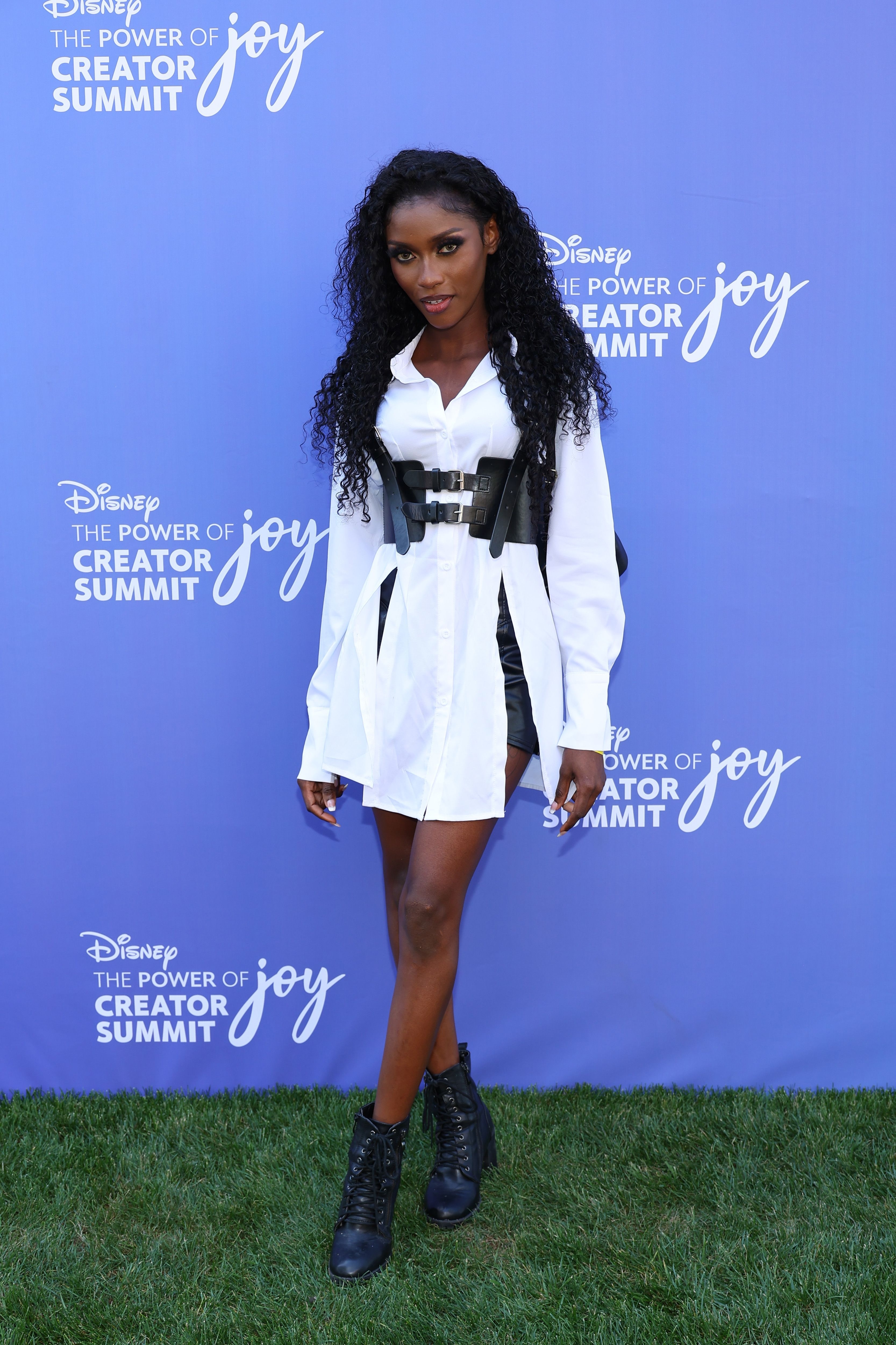 Tenisha Billington appears at Disney event