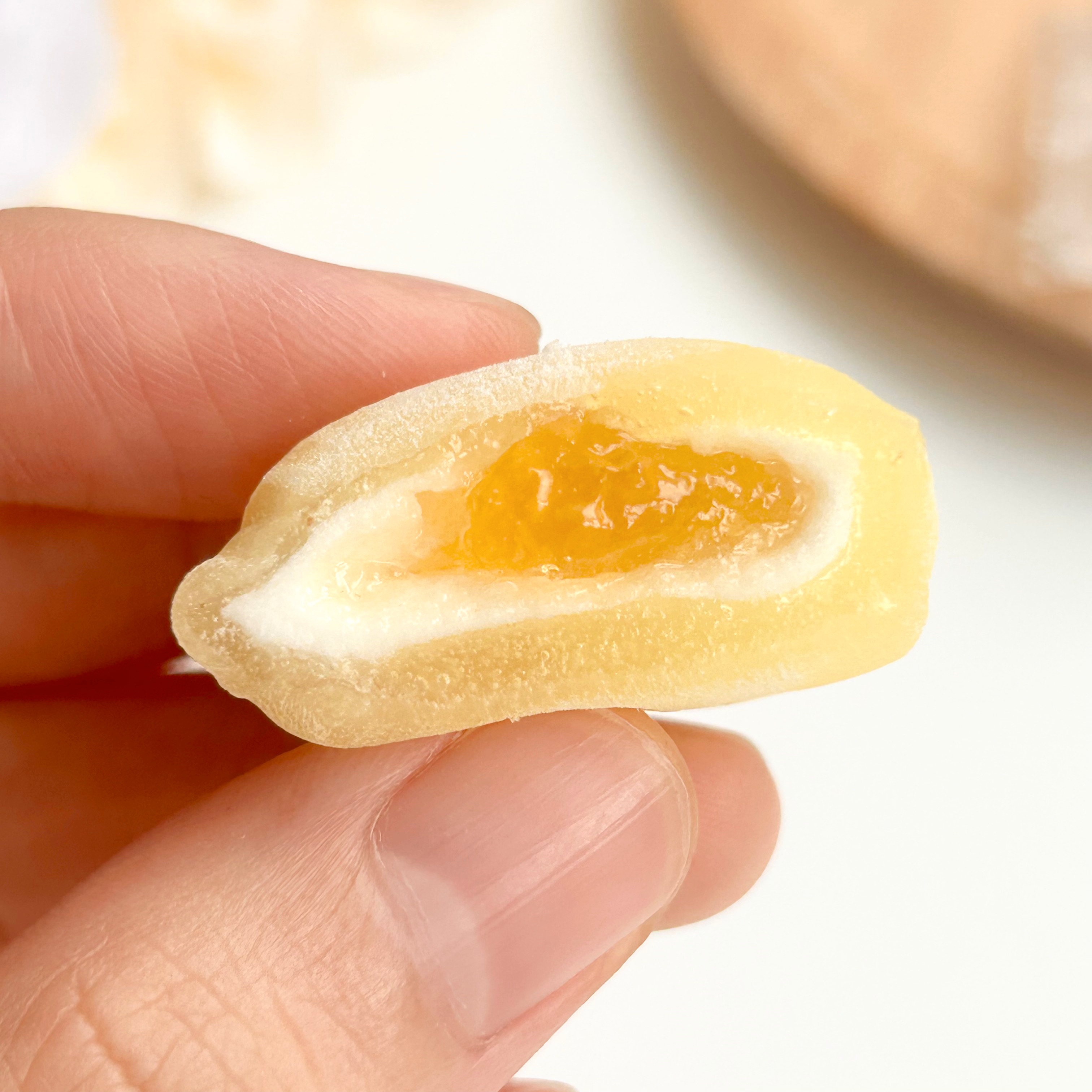 LAWSON(ローソン)のおすすめ和菓子「もちもちはちみつレモン餅」