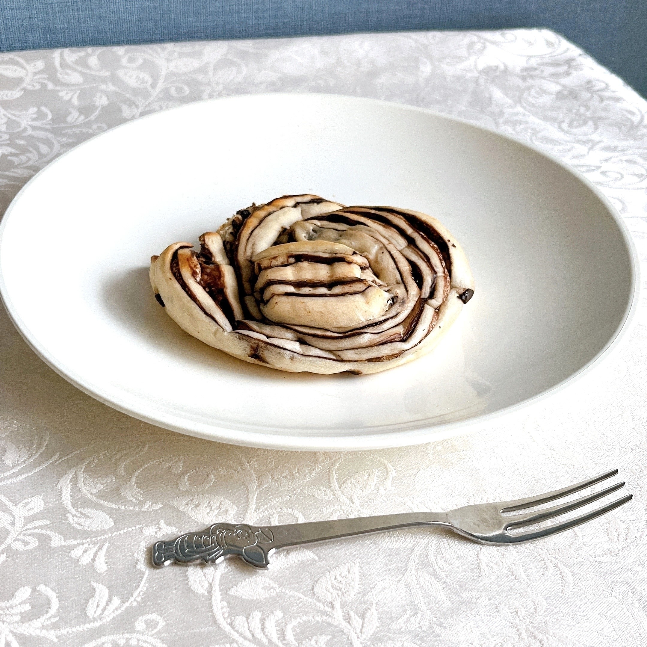 LAWSON(ローソン)のおすすめパン「もっちチョコパン」