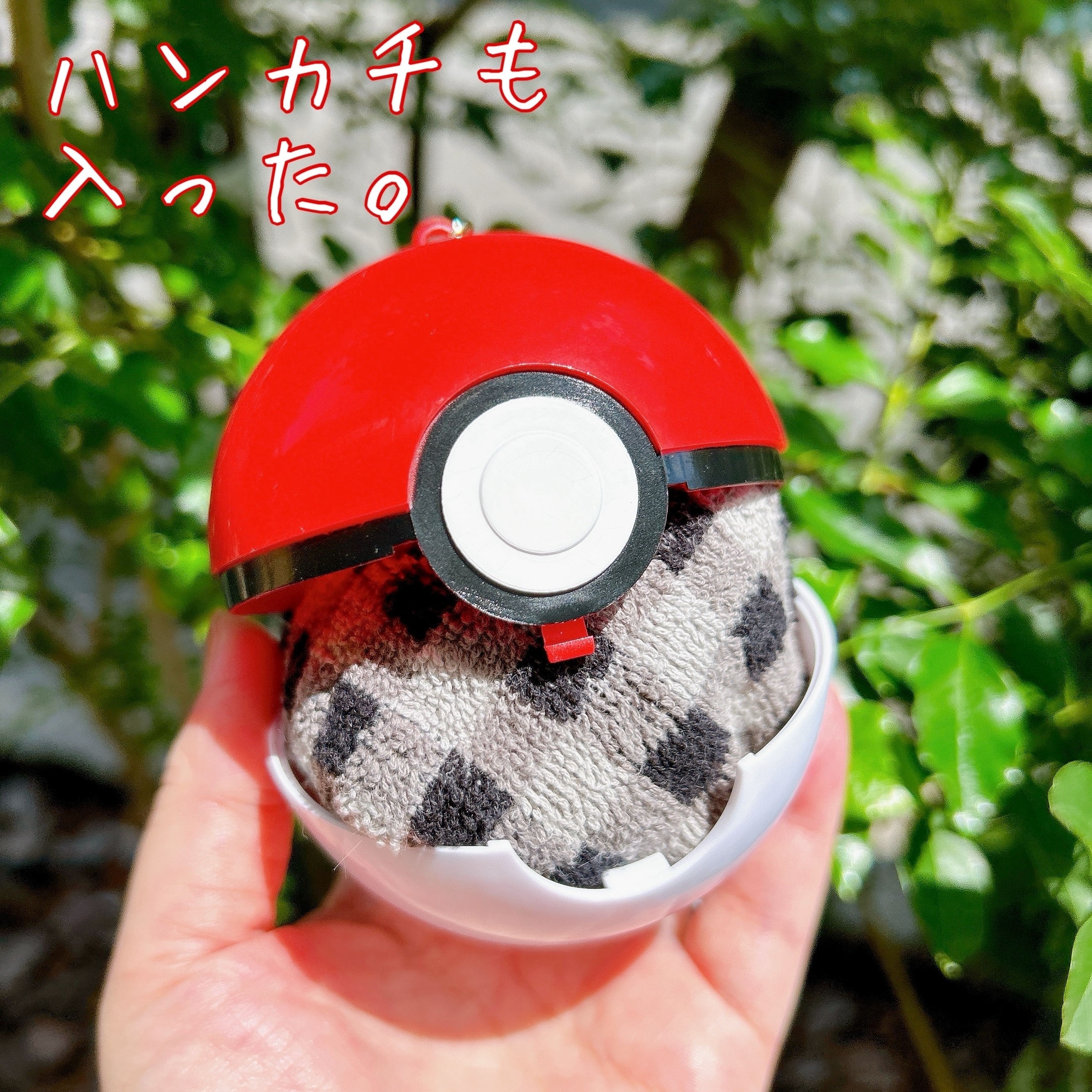 しまむらのおすすめキャラクターグッズ「モンスターボール エコバッグ」