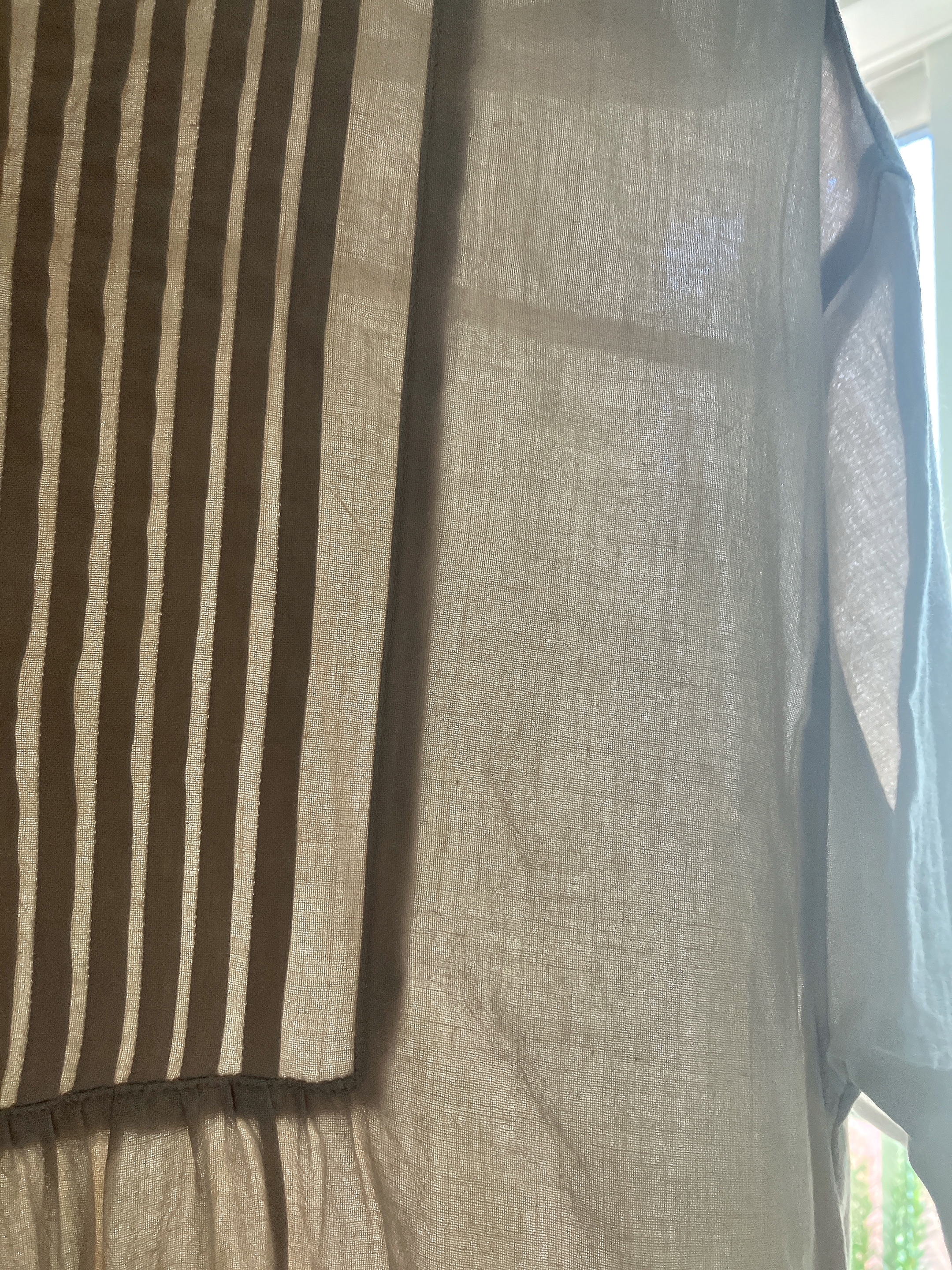 Honeys(ハニーズ)のおすすめワンピース「ピンタックワンピース」