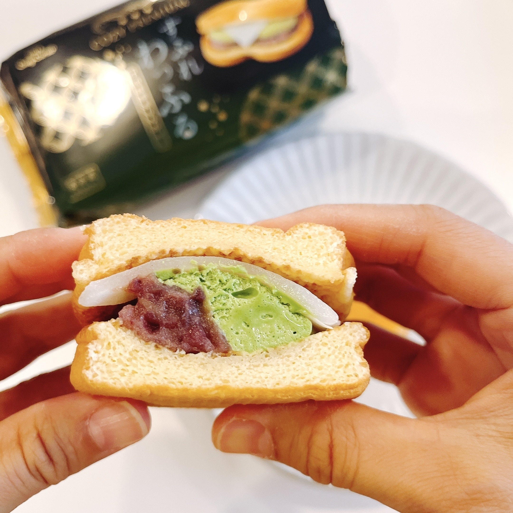 コージーコーナーのおすすめスイーツ「コージープレミアムスフレワッフル（宇治抹茶&amp;amp;もちあんこ）」