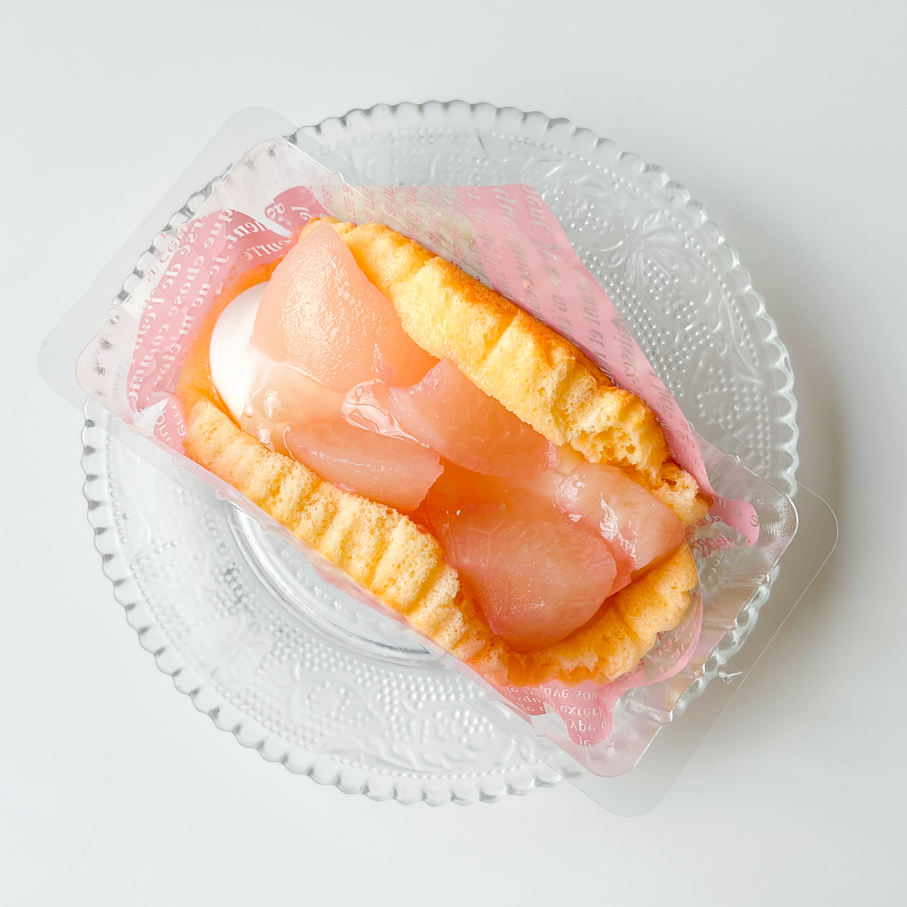 LAWSON(ローソン)のおすすめスイーツ「ごろごろとした桃のオムレット」