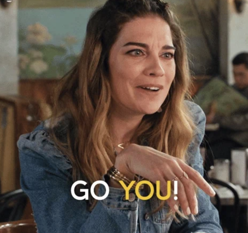 Annie Murphy in "Schitt's Creek"