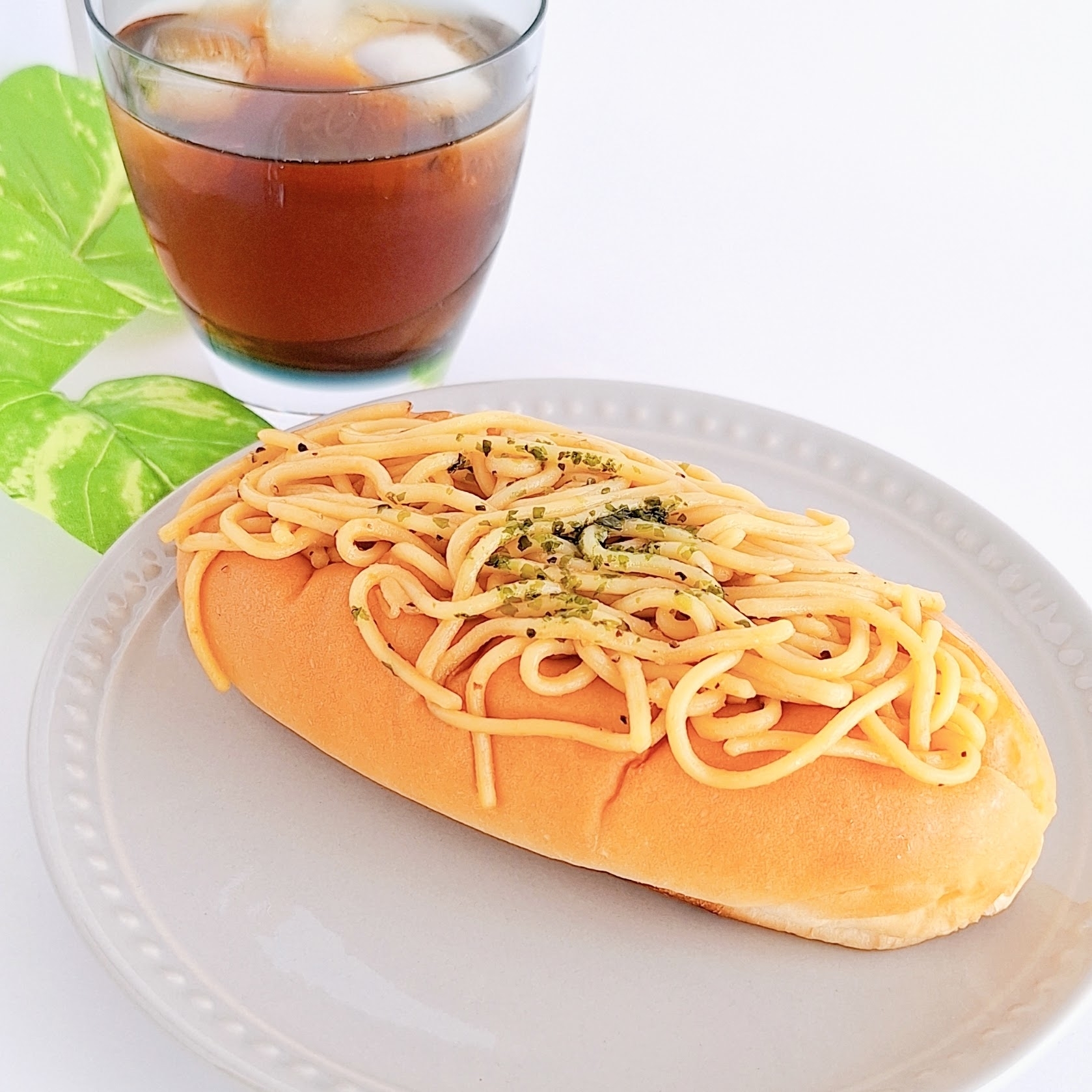 ローソンのおすすめパン「塩焼きそばパン」