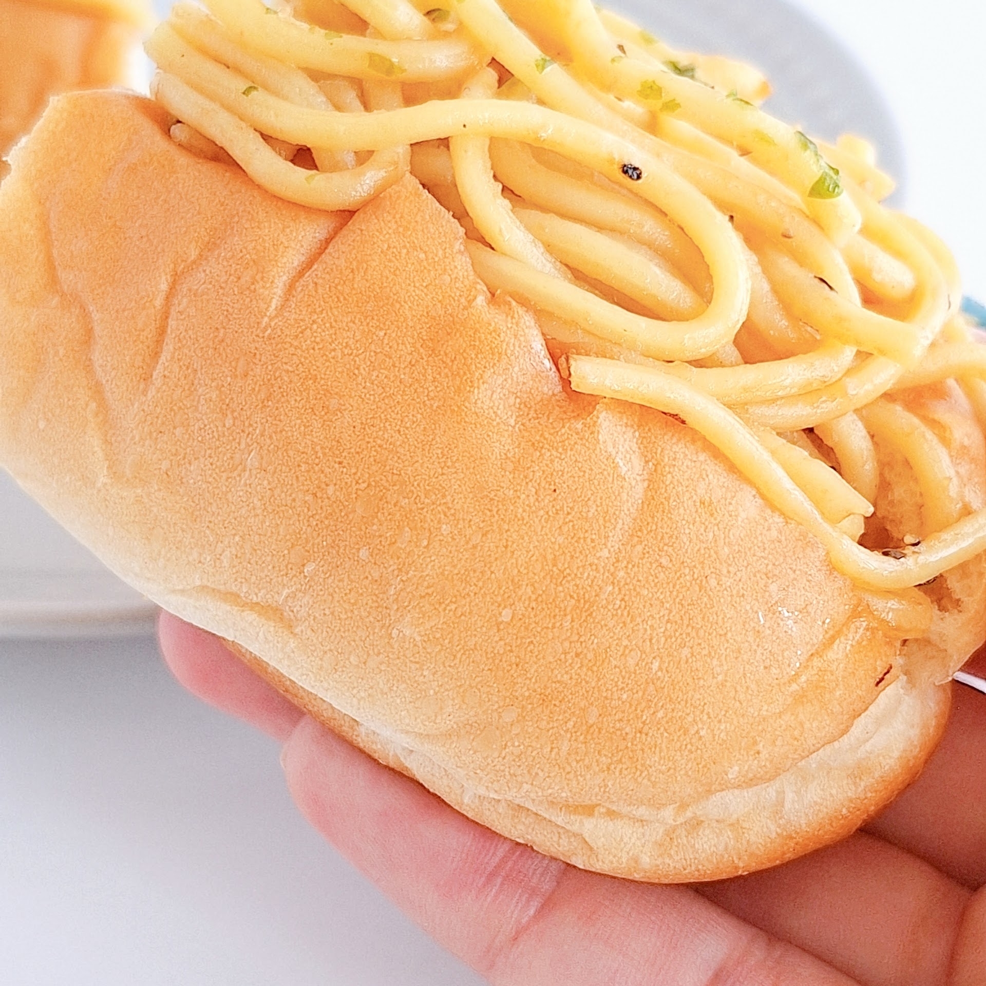 ローソンのおすすめパン「塩焼きそばパン」