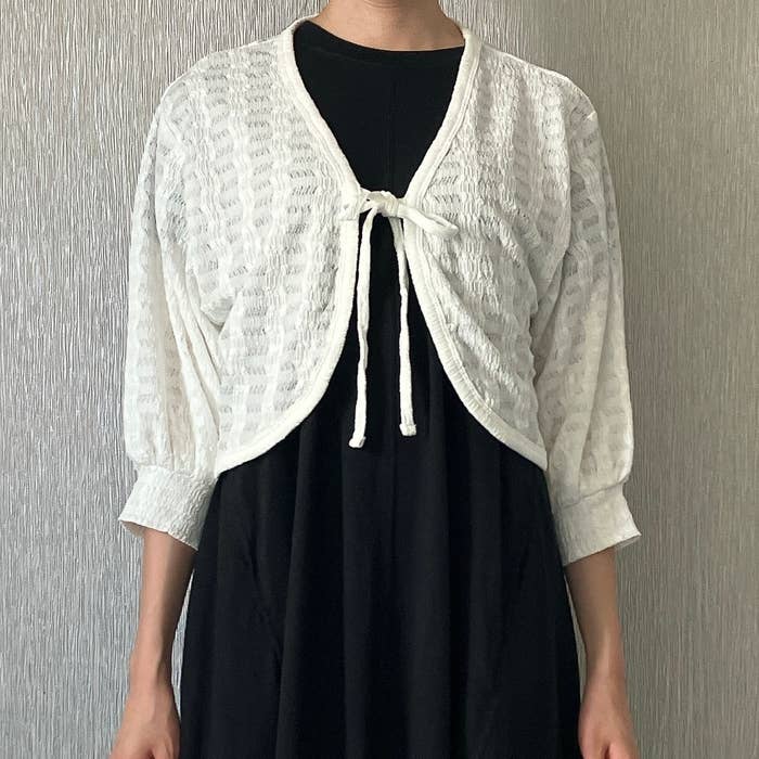 Honeys(ハニーズ)のおすすめカーディガン「7分袖リボン付カーデ」