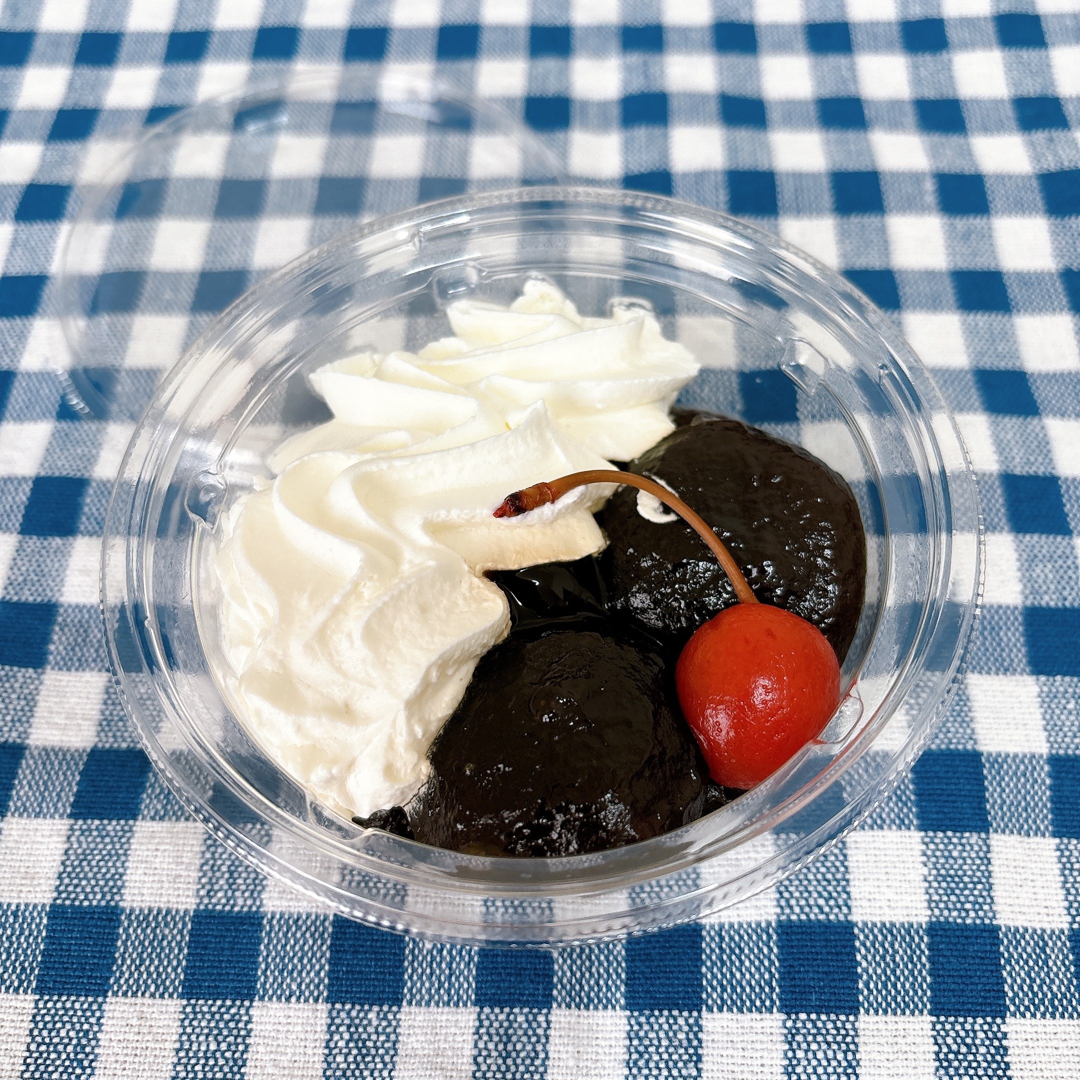 セブン-イレブンのおすすめのスイーツ「ホイップで食べる コーヒーわらび餅」