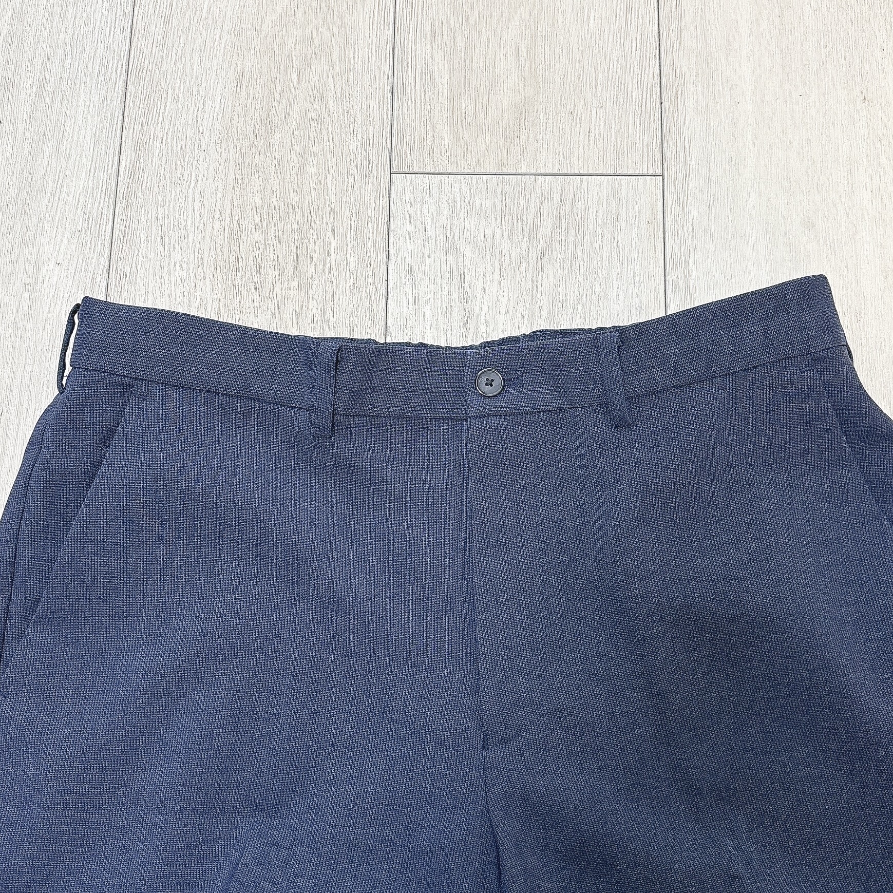 GUのおすすめパンツ「ウォッシャブルテーパードトラウザーSW(丈標準70.0~74.0cm)