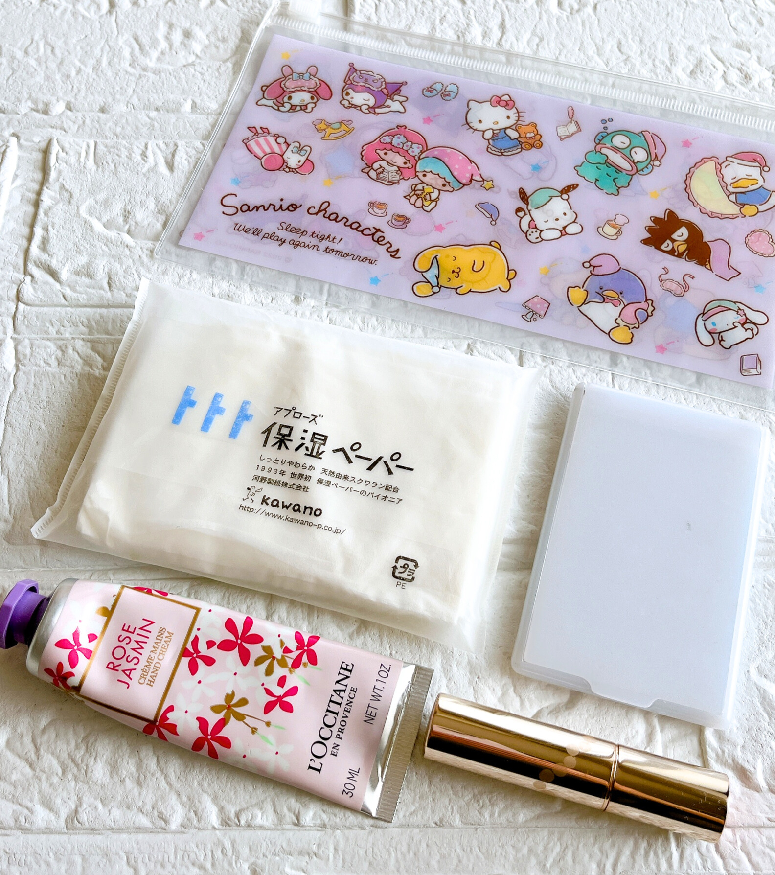 キャンドゥのおすすめ雑貨「スライダーケース サンリオキャラクターズ おやすみ」