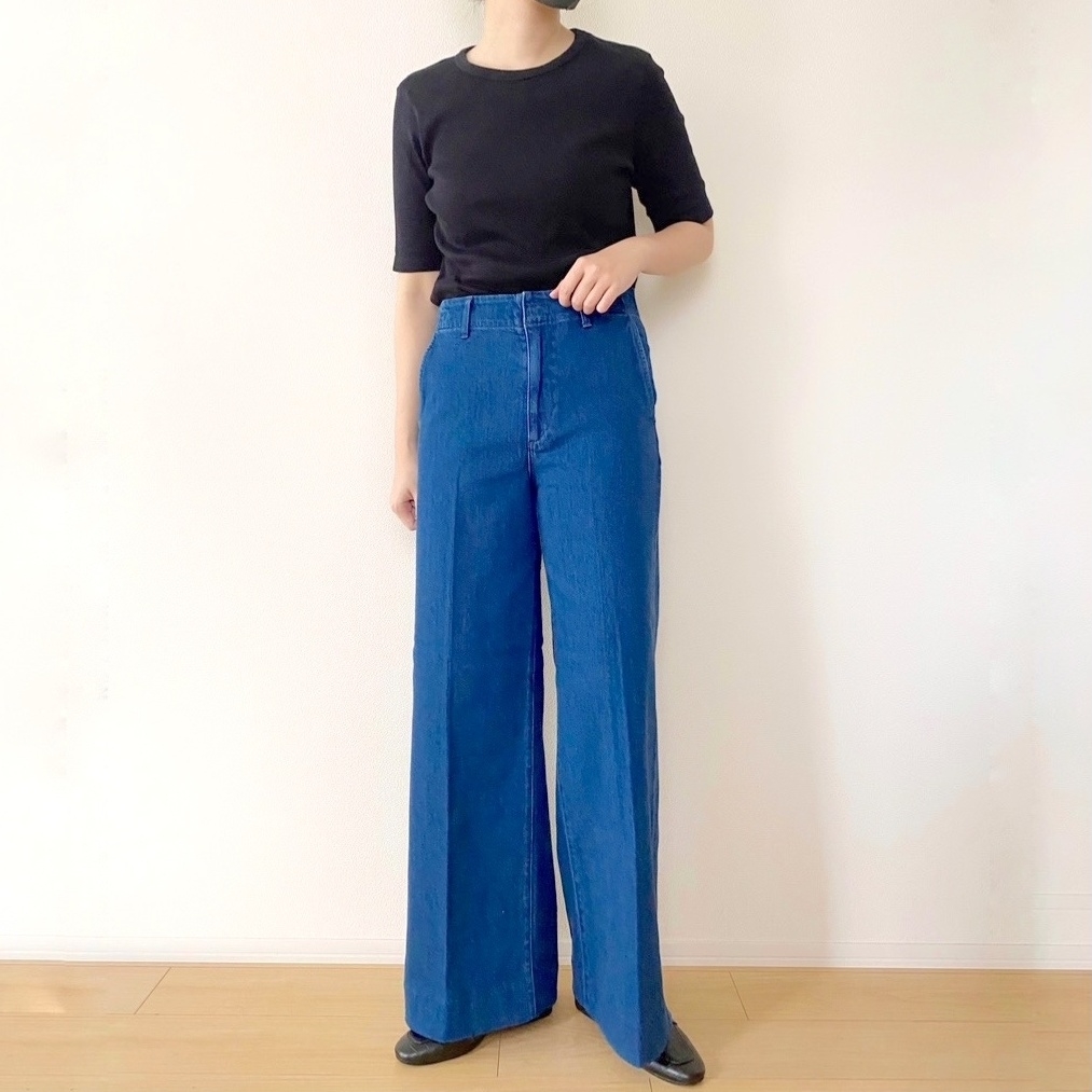 ユニクロのおすすめデニム「ワイドトラウザージーンズ」