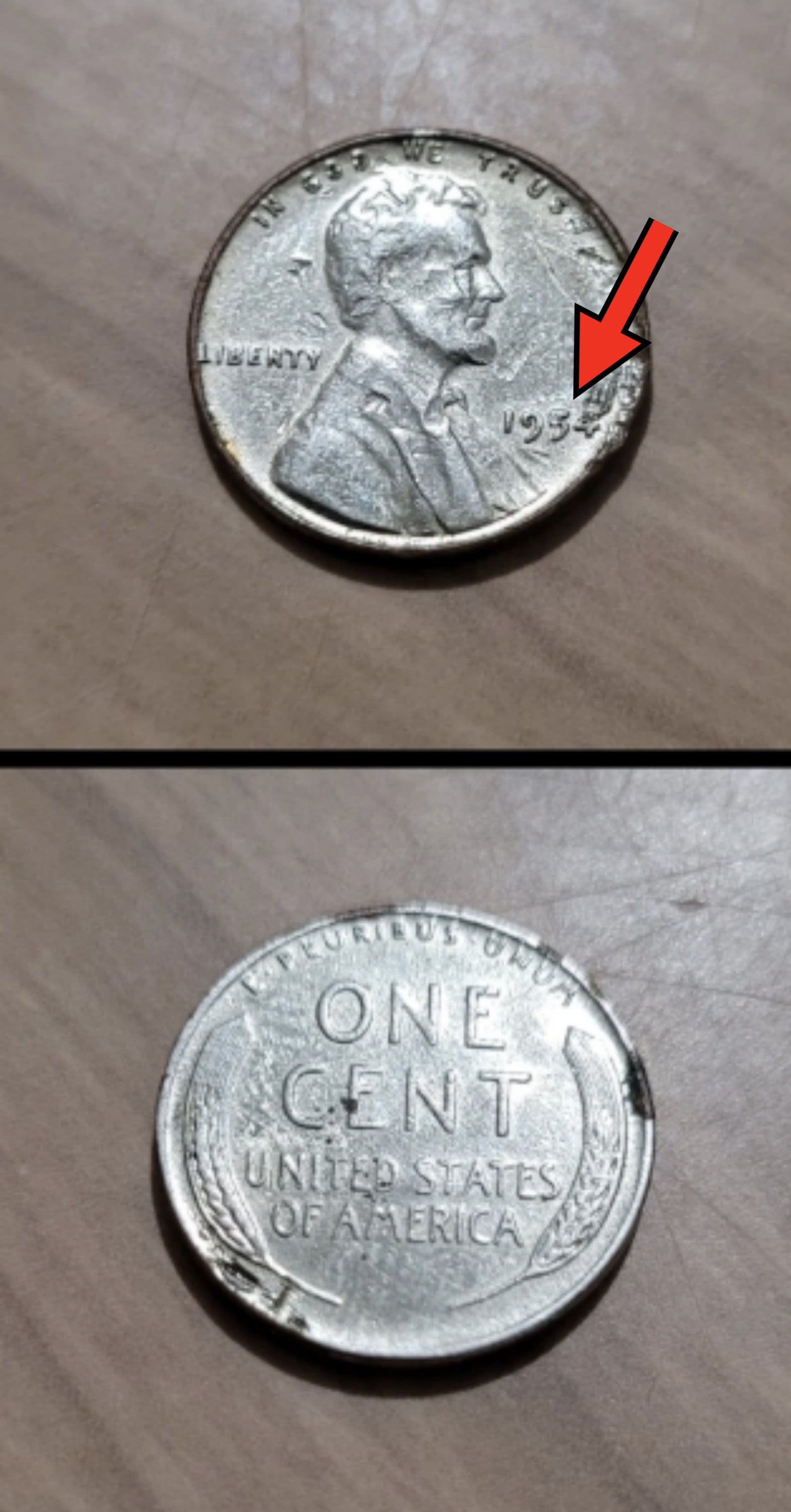 Gambar close-up kedua sisi koin satu sen AS tahun 1954 yang menampilkan profil Abraham Lincoln dan kata-kata 
