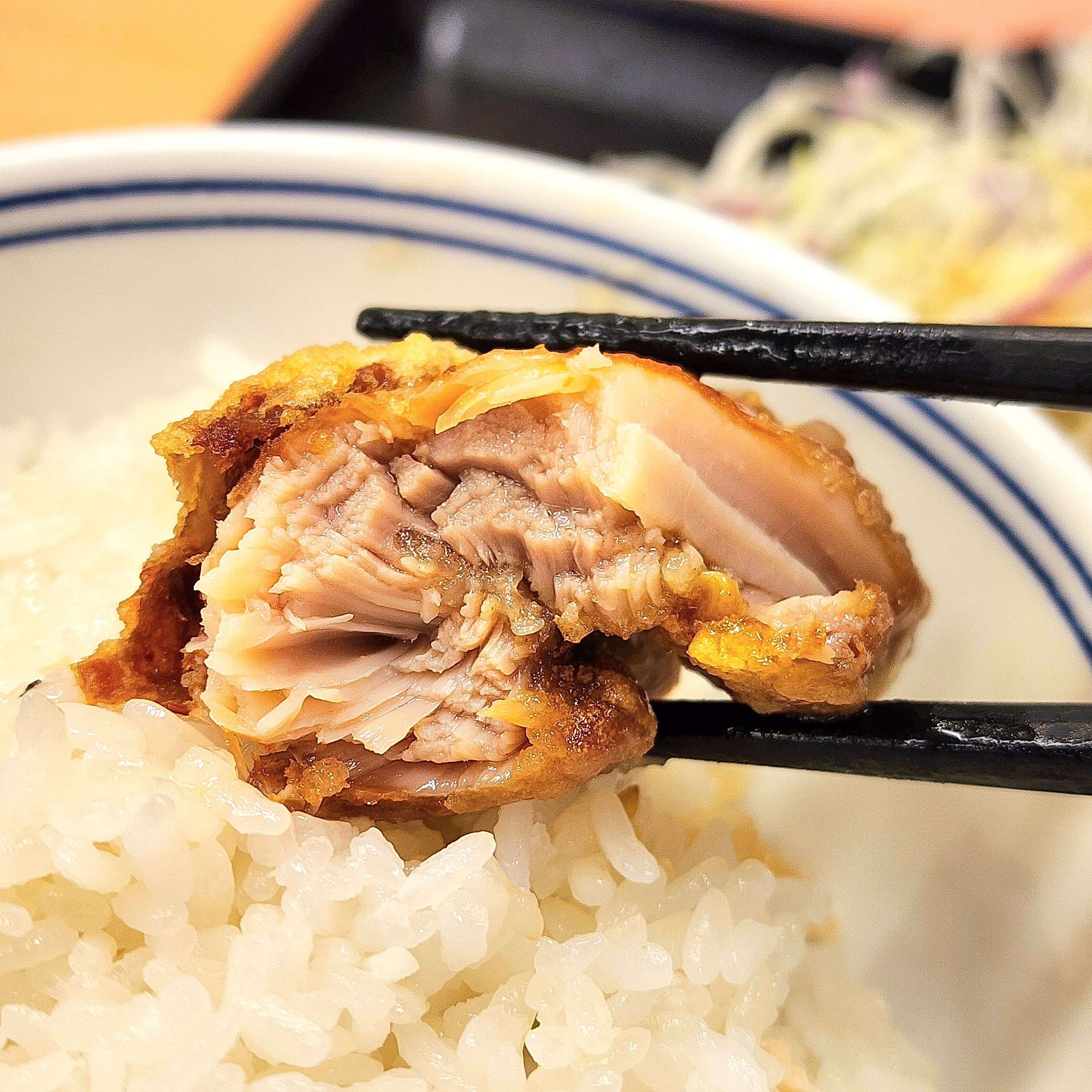 吉野家のおすすめフード「ねぎ塩から揚げ定食」