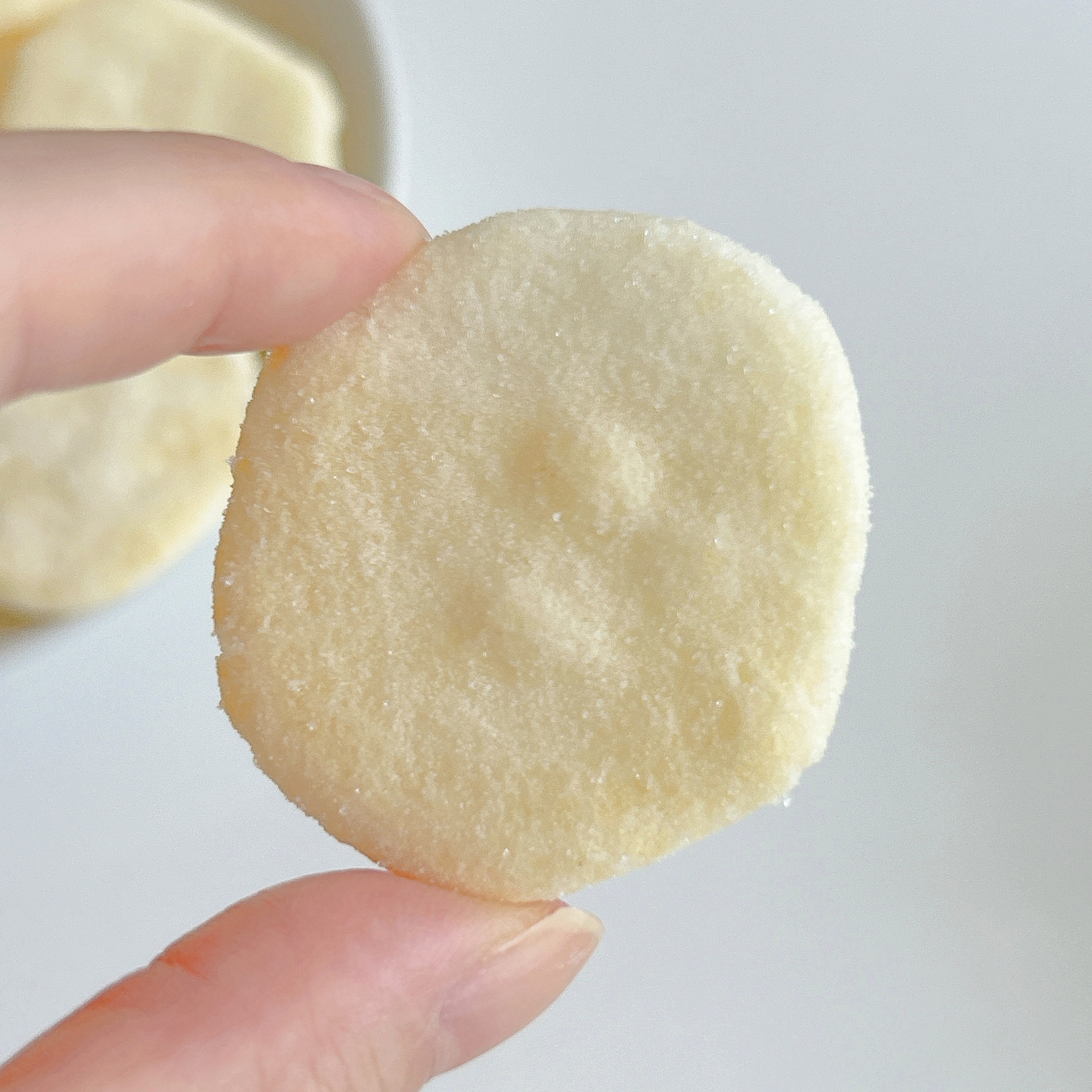 セブン-イレブンのおすすめお菓子「セブンプレミアム コク濃バターせん」