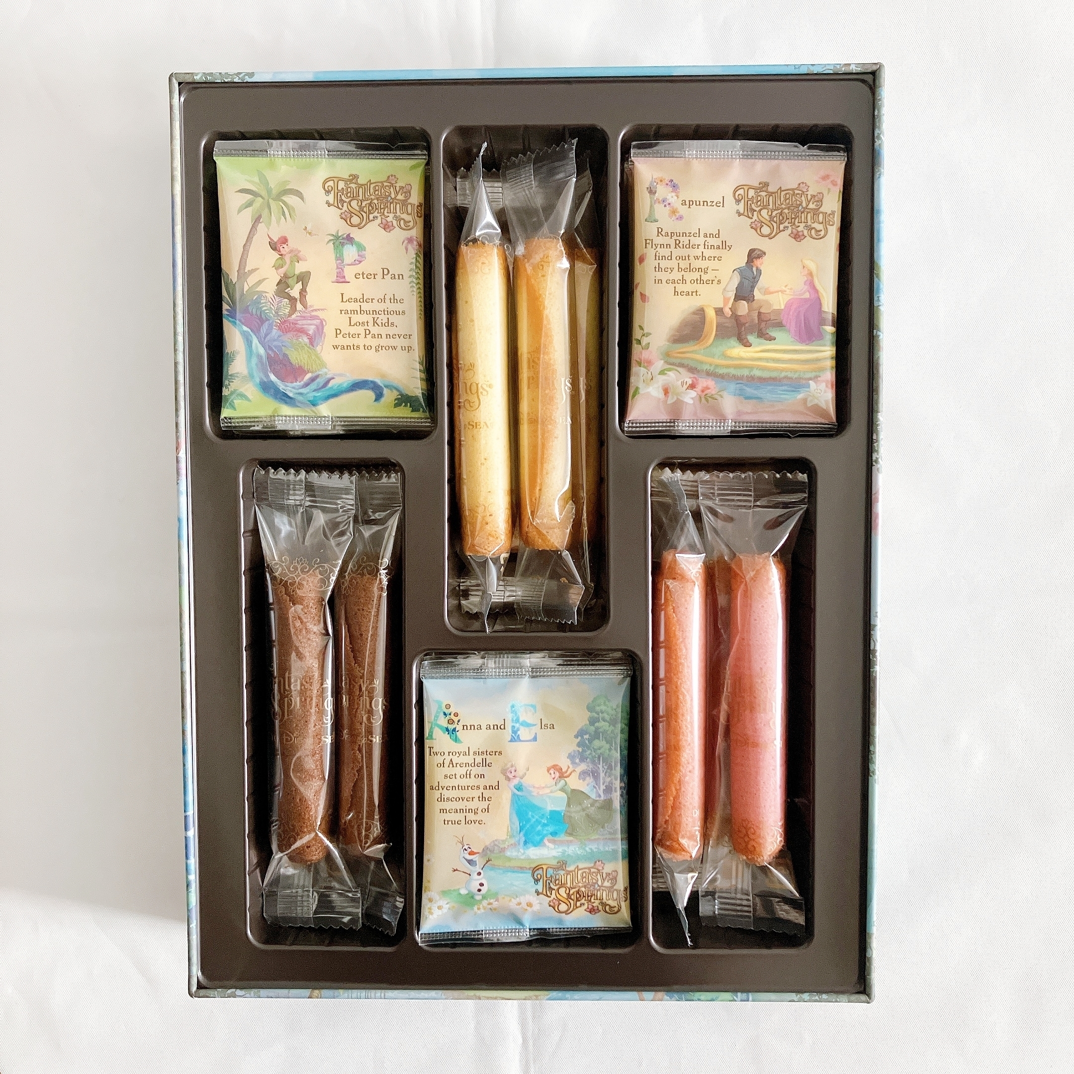 東京ディズニーリゾートのおすすめお土産「アソーテッド・クッキー 缶 ファンタジースプリングス」