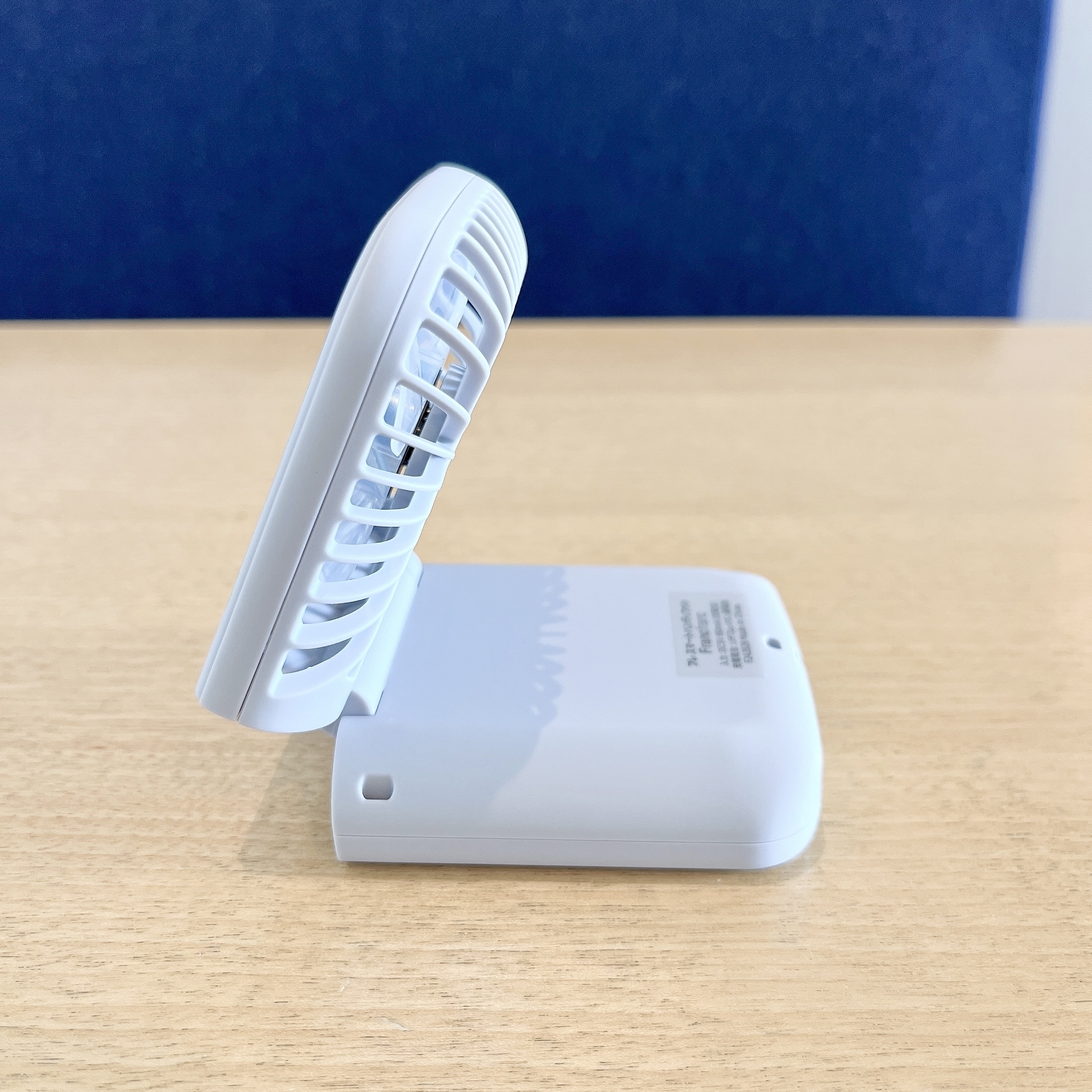 Francfranc（フランフラン）のおすすめひんやりグッズ「フレ スマートハンディファン」