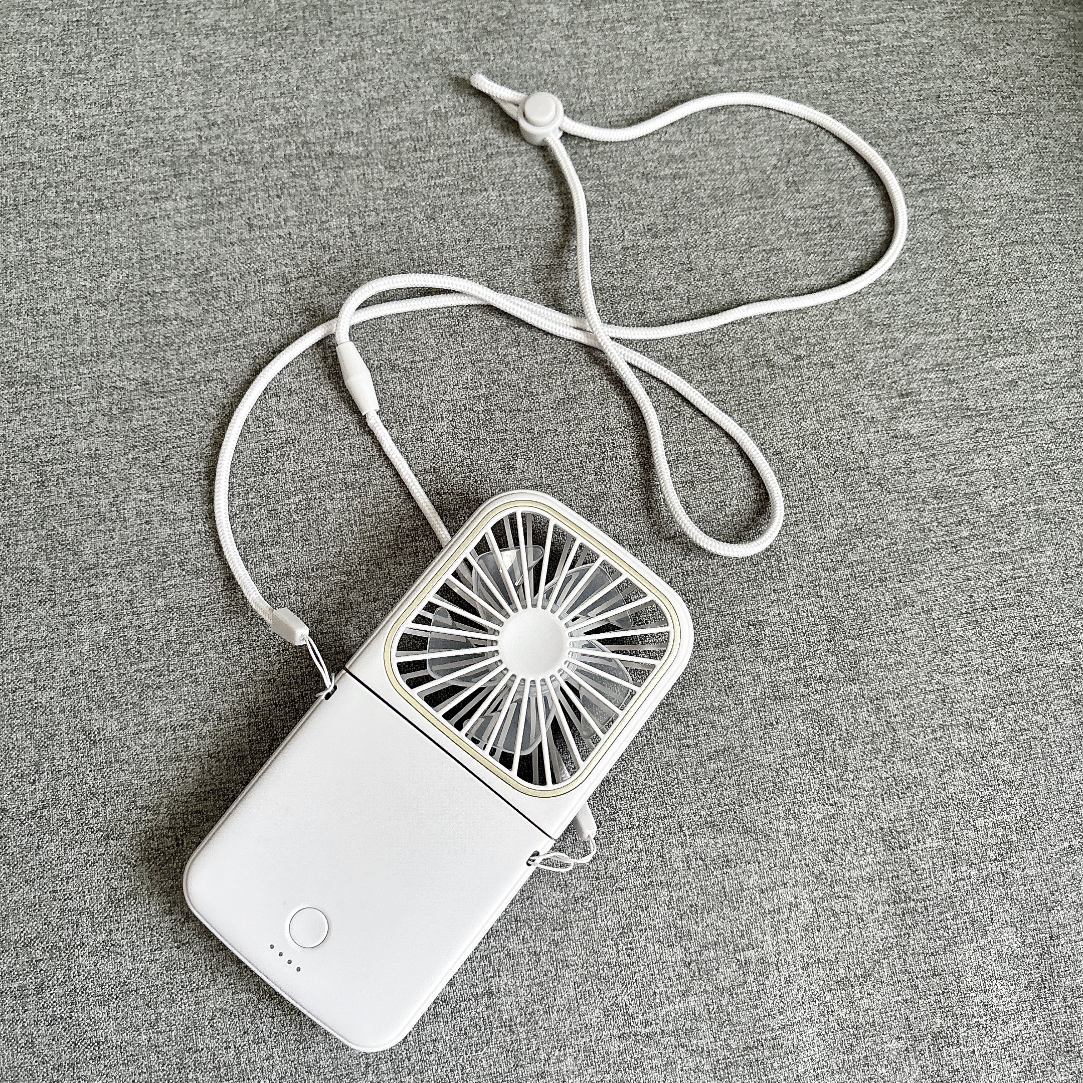 Francfranc（フランフラン）のおすすめひんやりグッズ「フレ スマートハンディファン」