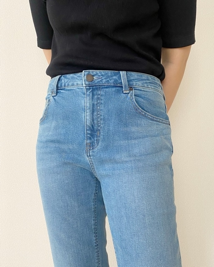GUのオススメのパンツ「ミドルライズスリムジーンズ+E」