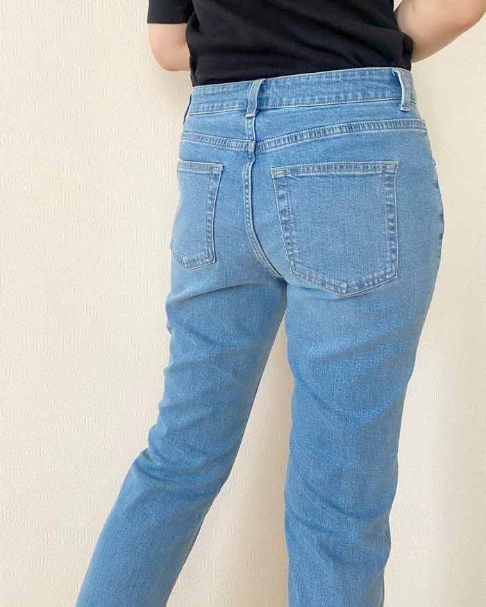 GUのオススメのパンツ「ミドルライズスリムジーンズ+E」