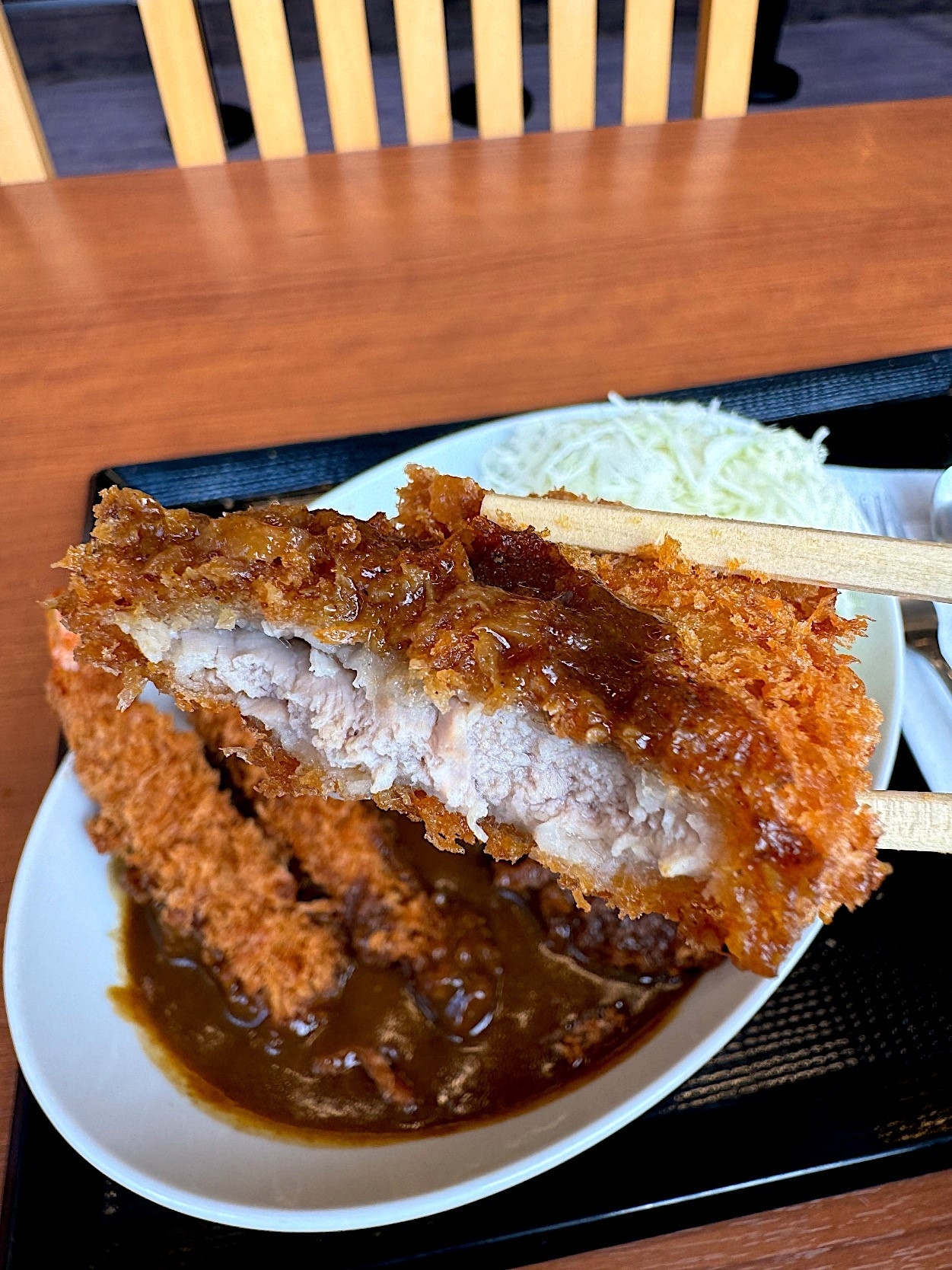 かつやのおすすめメニュー「海老・ヒレ・メンチカツカレー」