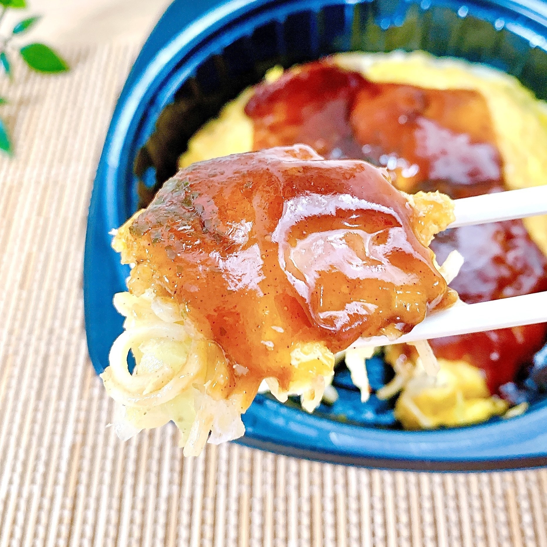 セブン-イレブンのおすすめ冷凍食品「7プレミアム 広島お好み焼き」