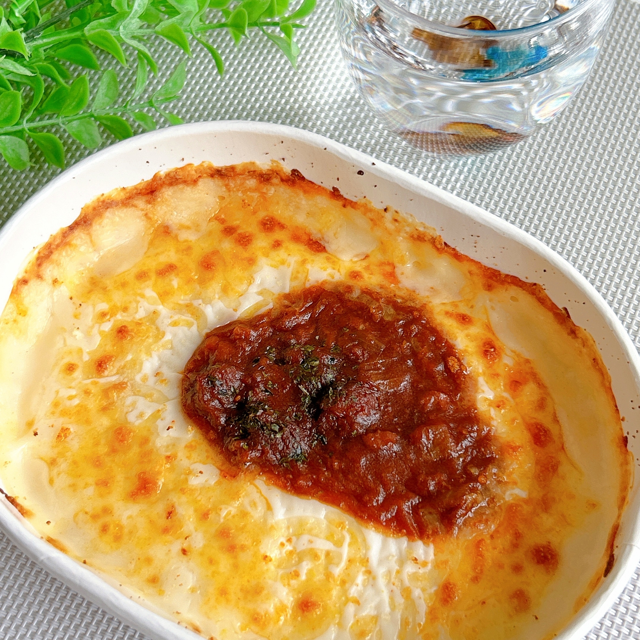 LAWSON(ローソン)のおすすめ冷凍食品「牛肉の旨み引き立つミートドリア」