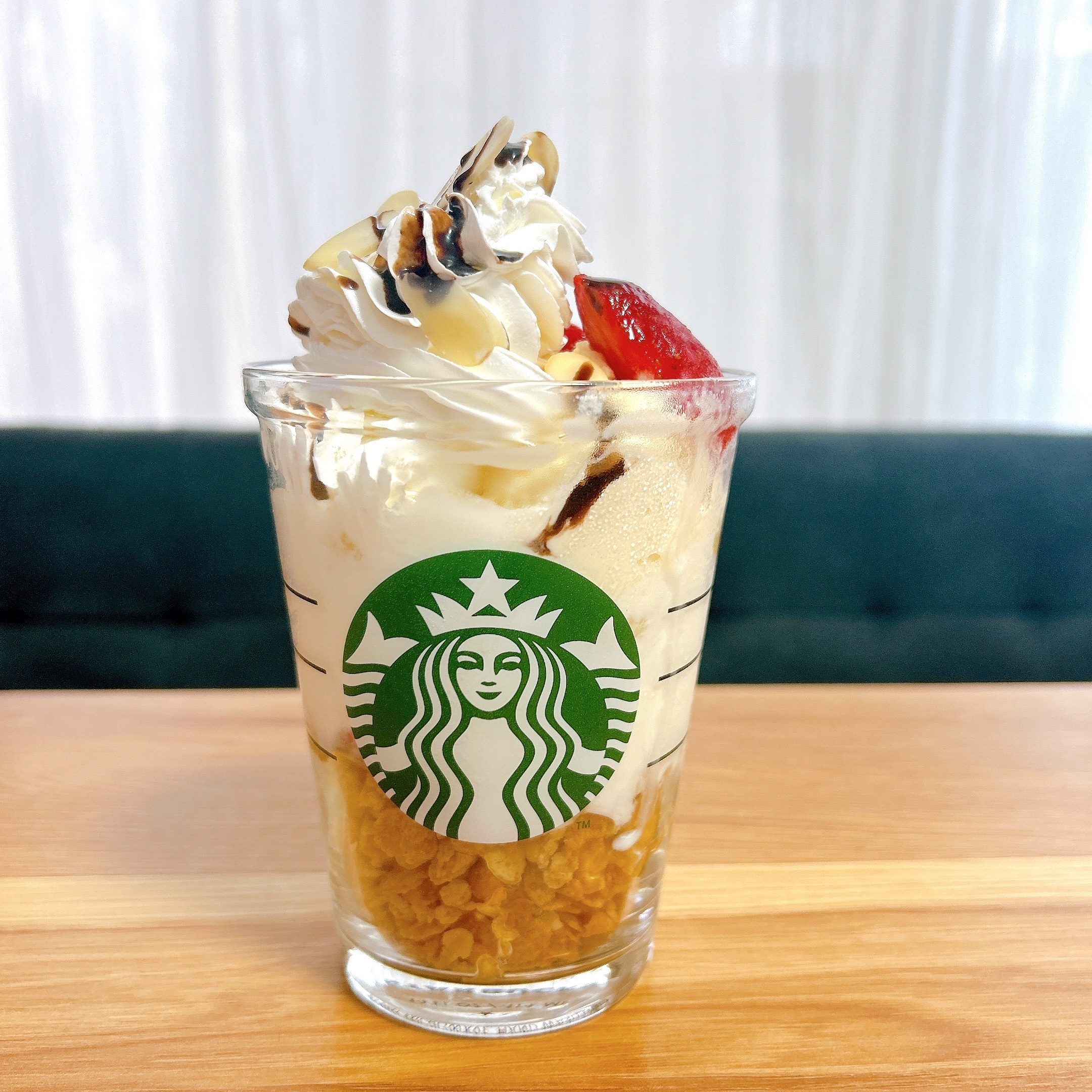 スタバ】「即購入！」「めちゃくちゃ可愛いです」スタバのカップ