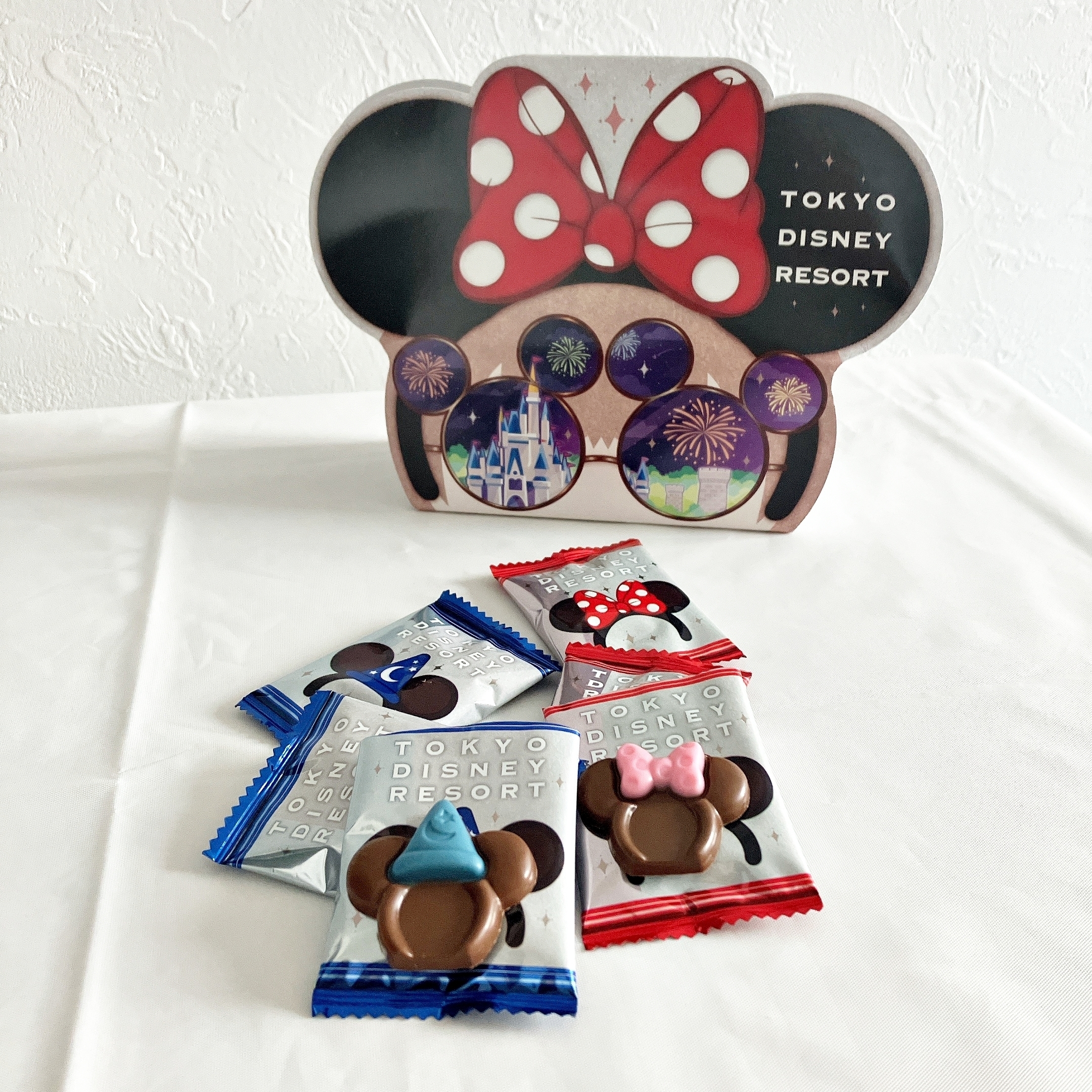 ディズニーランドのおすすめお菓子「チョコレート 紙箱 ミッキー ミニー」