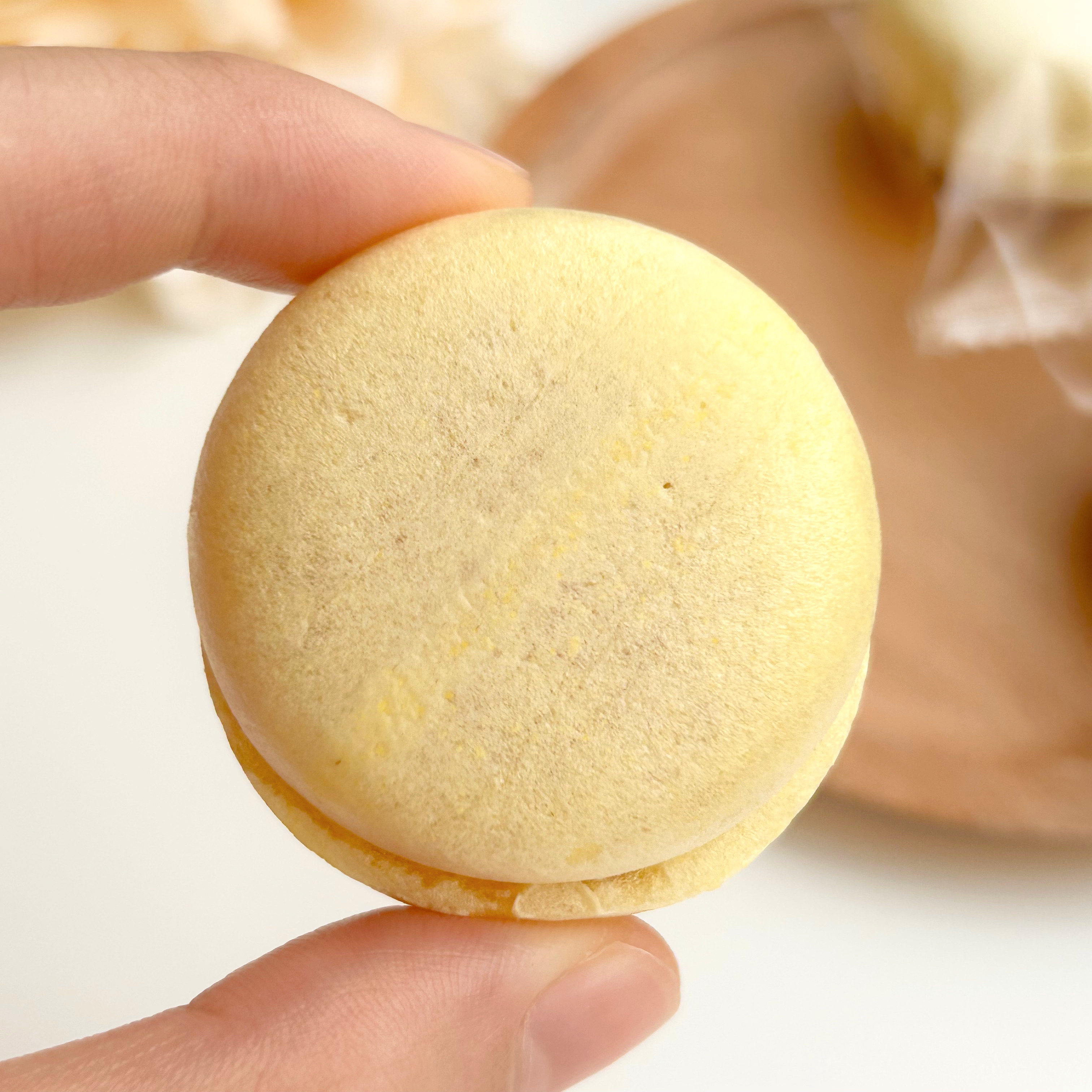 LAWSON（ローソン）のおすすめ和菓子「しっとりもなか はちみつレモン味」